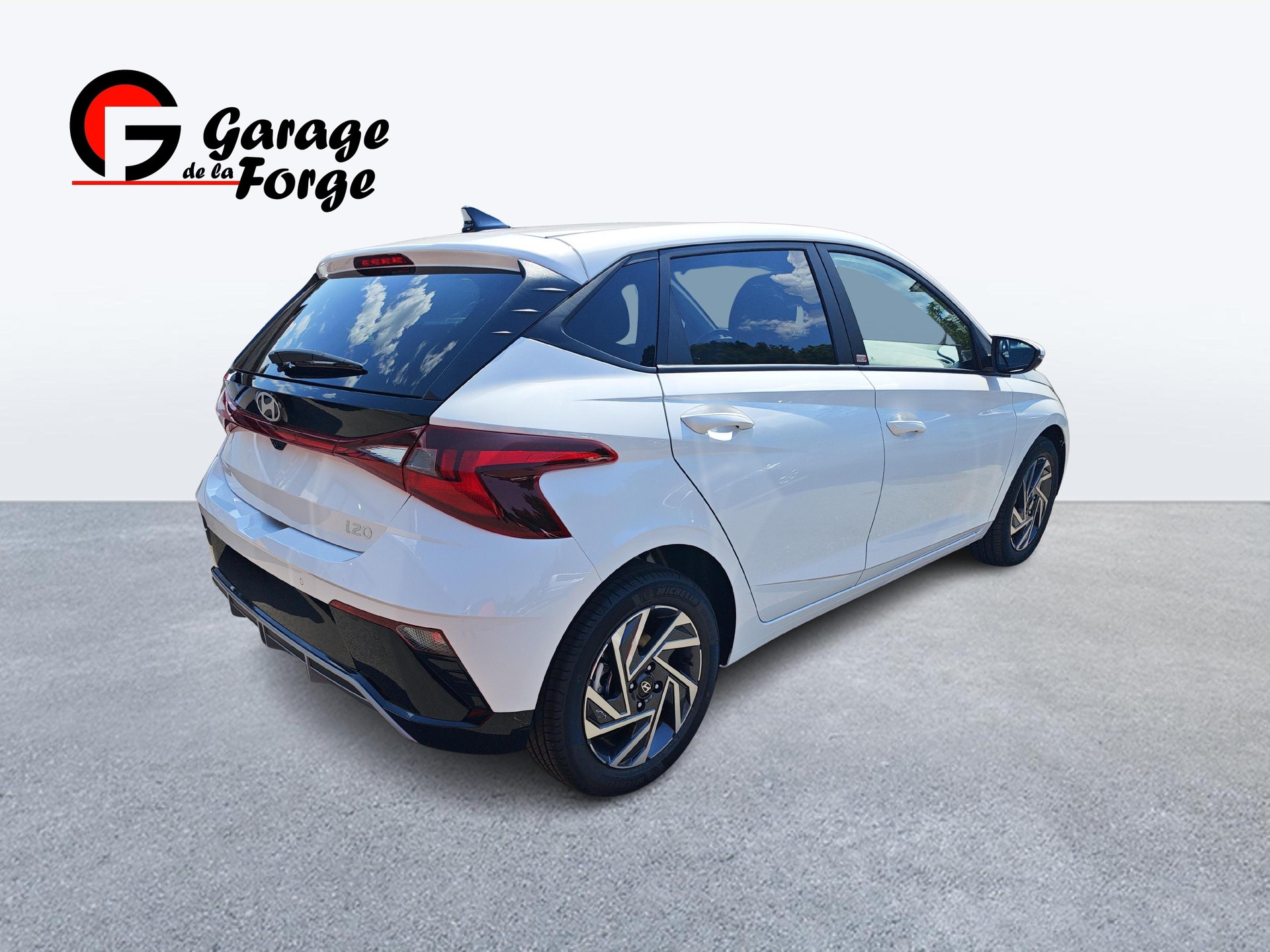HYUNDAI i20 1.0 T-GDi Amplia-image-5
