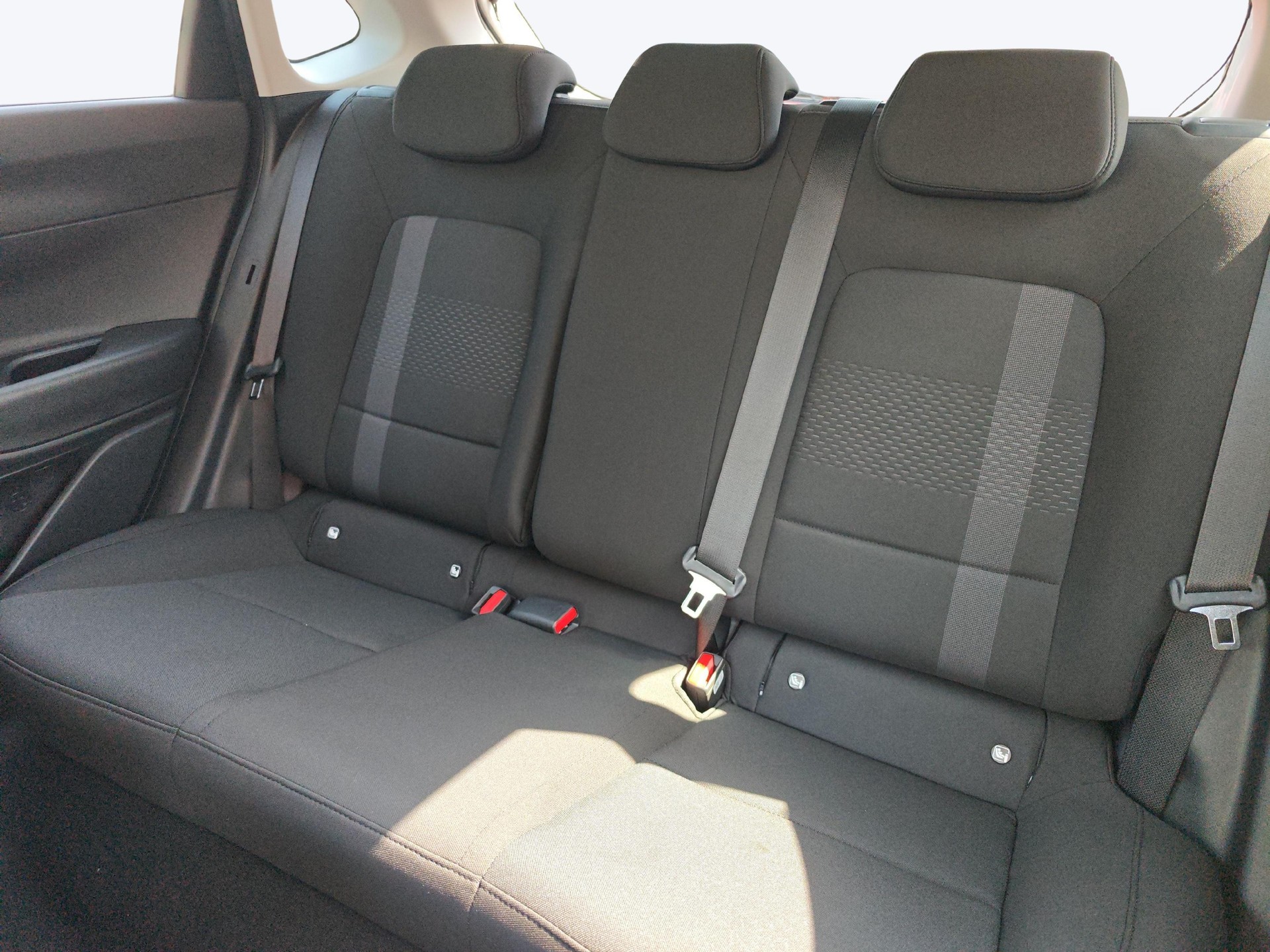 HYUNDAI i20 1.0 T-GDi Amplia-image-10