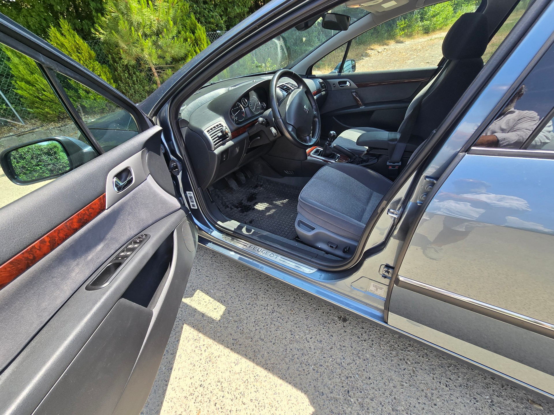 PEUGEOT 407 2.2 SV Dynamic-image-3