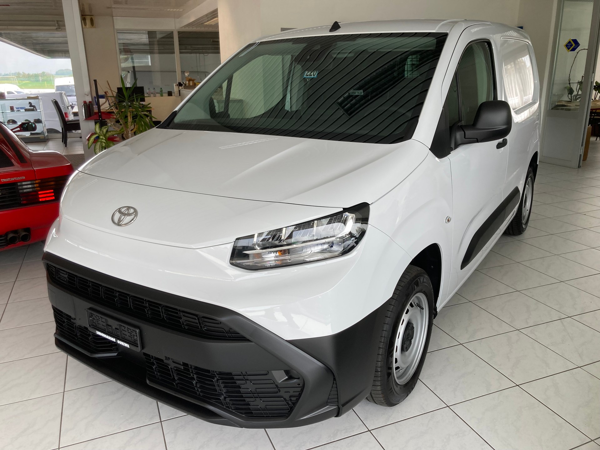 TOYOTA Proace City Van 1.5D Advanced Medium-image-0