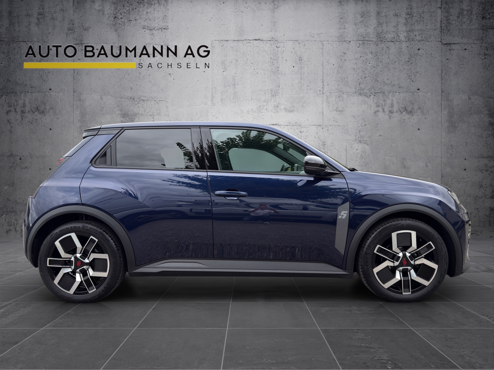 RENAULT R5 E-Tech Comfort Range 52 kWh Techno-image-1