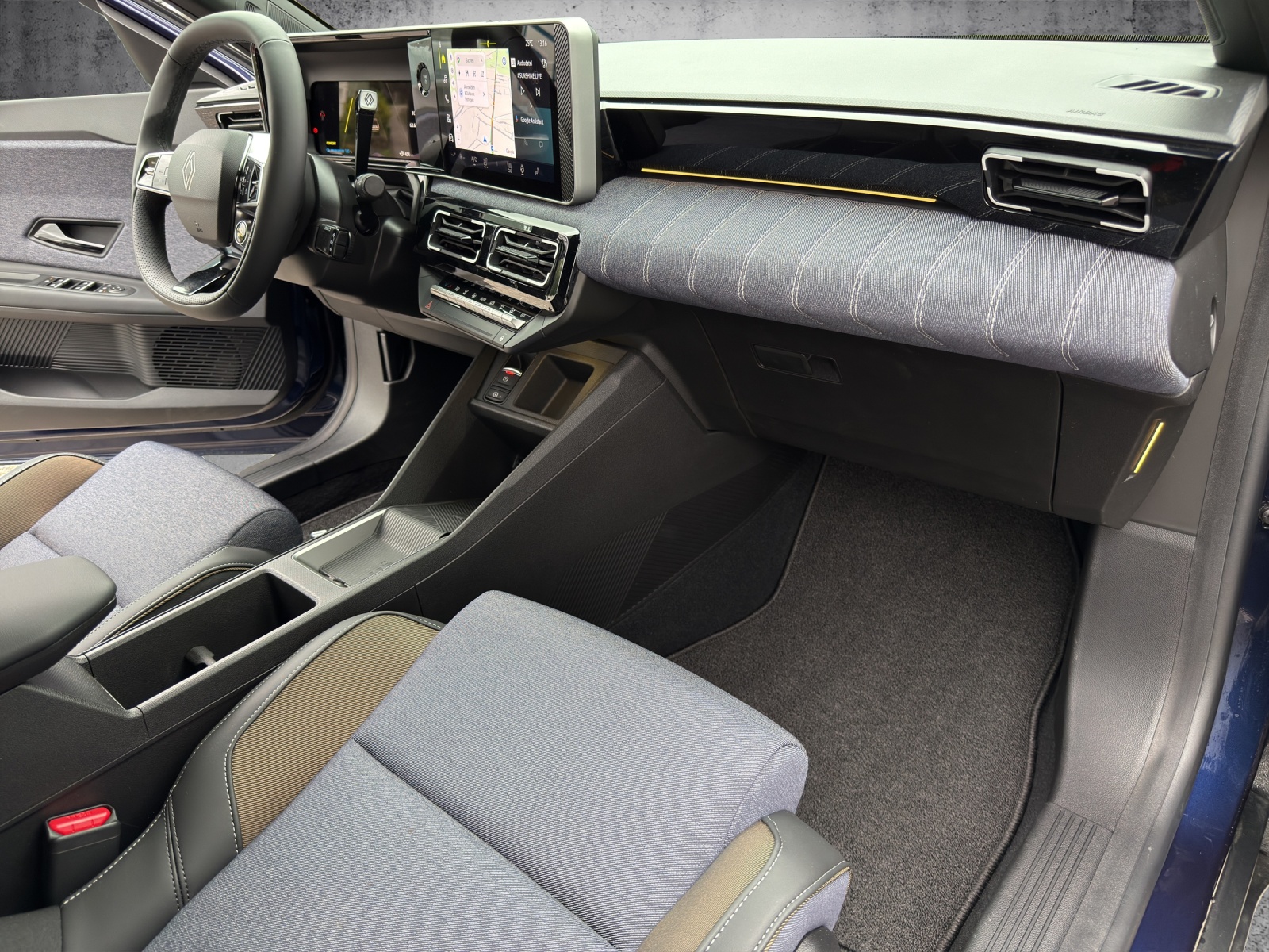 RENAULT R5 E-Tech Comfort Range 52 kWh Techno-image-9