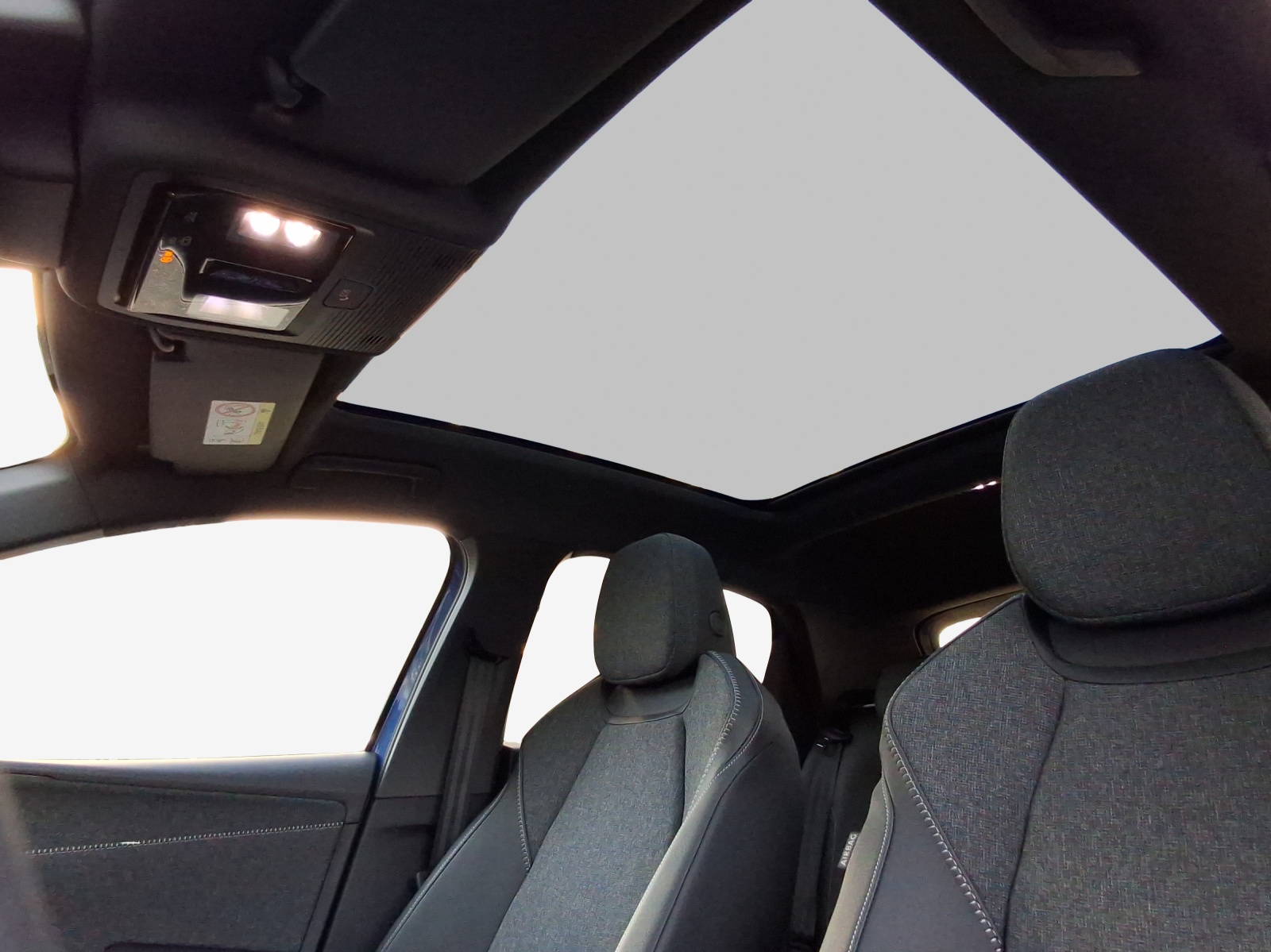 VW ID.Polo 52 kWh Style Edition One Plus-image-14