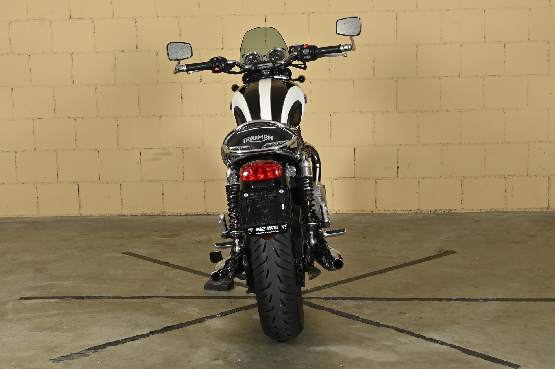 TRIUMPH Bonneville T120 ABS-image-10