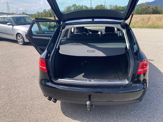 AUDI A4 Avant 2.0 TDI multitronic-image-9