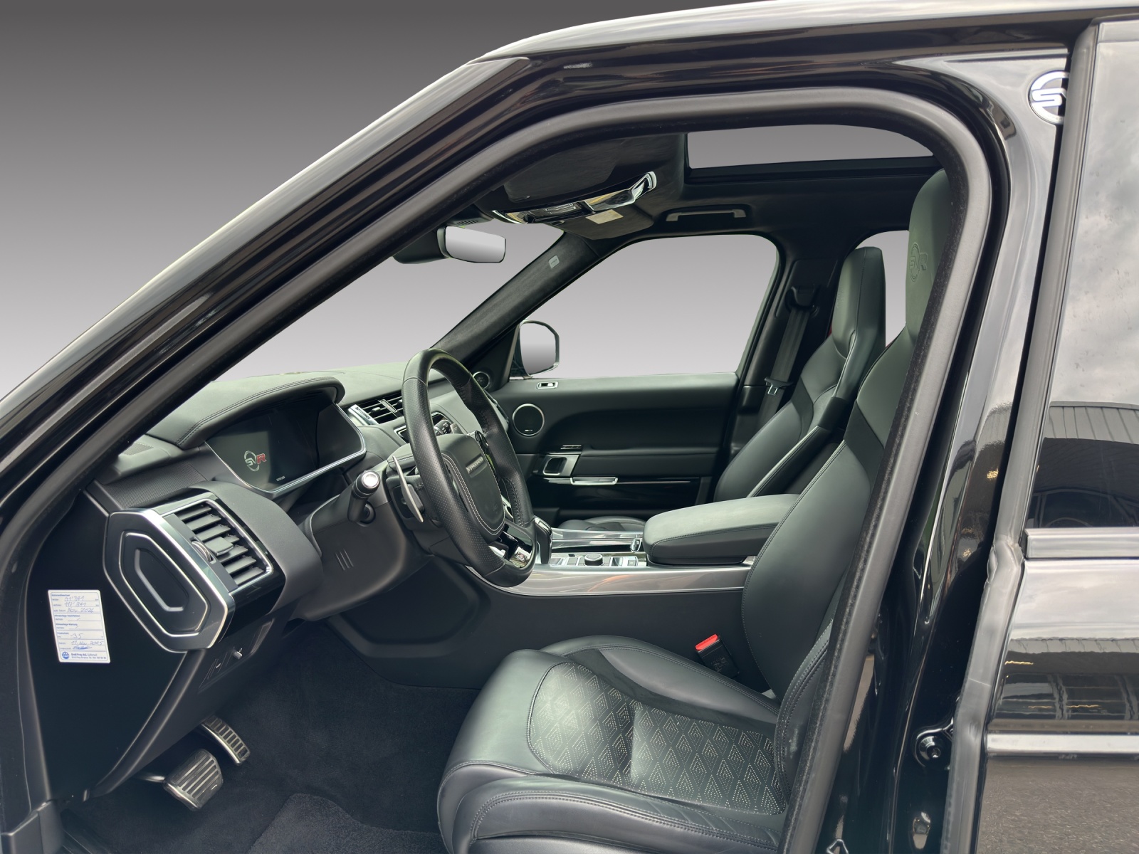 LAND ROVER Range Rover Sport 575 5.0 V8 S/C SVR Carbon Automatic-image-6