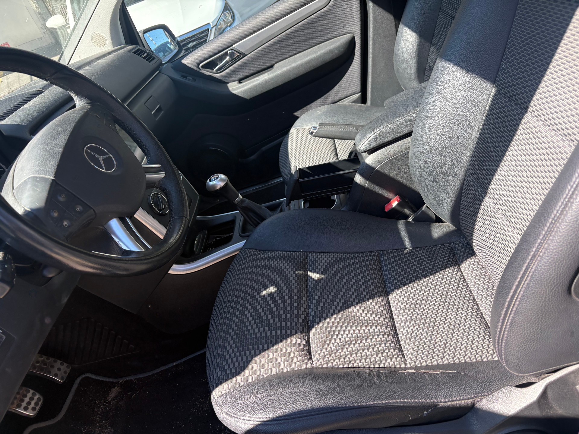 MERCEDES-BENZ B 180 CDI Compact Star-image-9