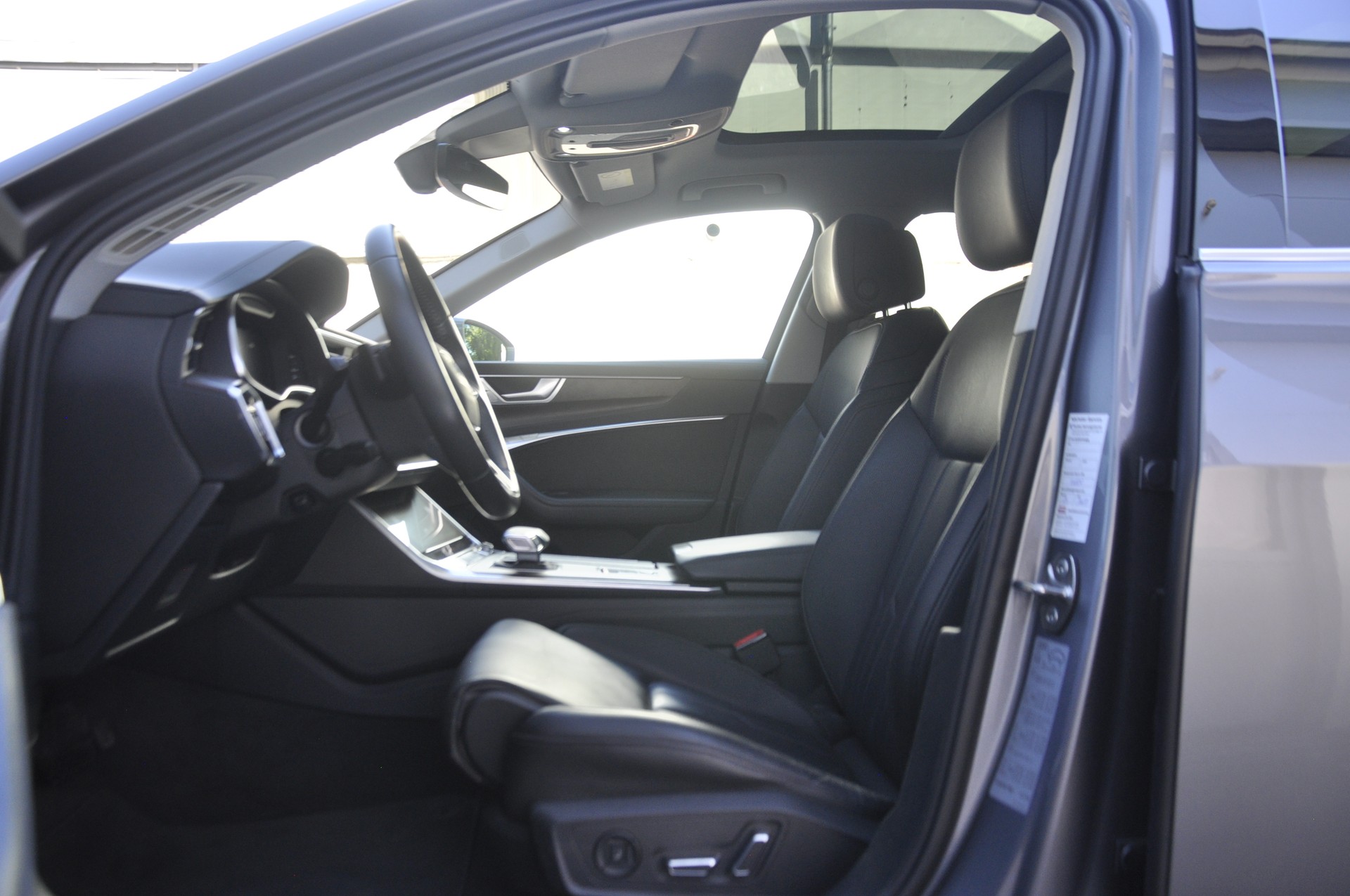 AUDI A6 Avant 55 TFSI Sport quattro S-tronic I Anhängerkupplung-image-4