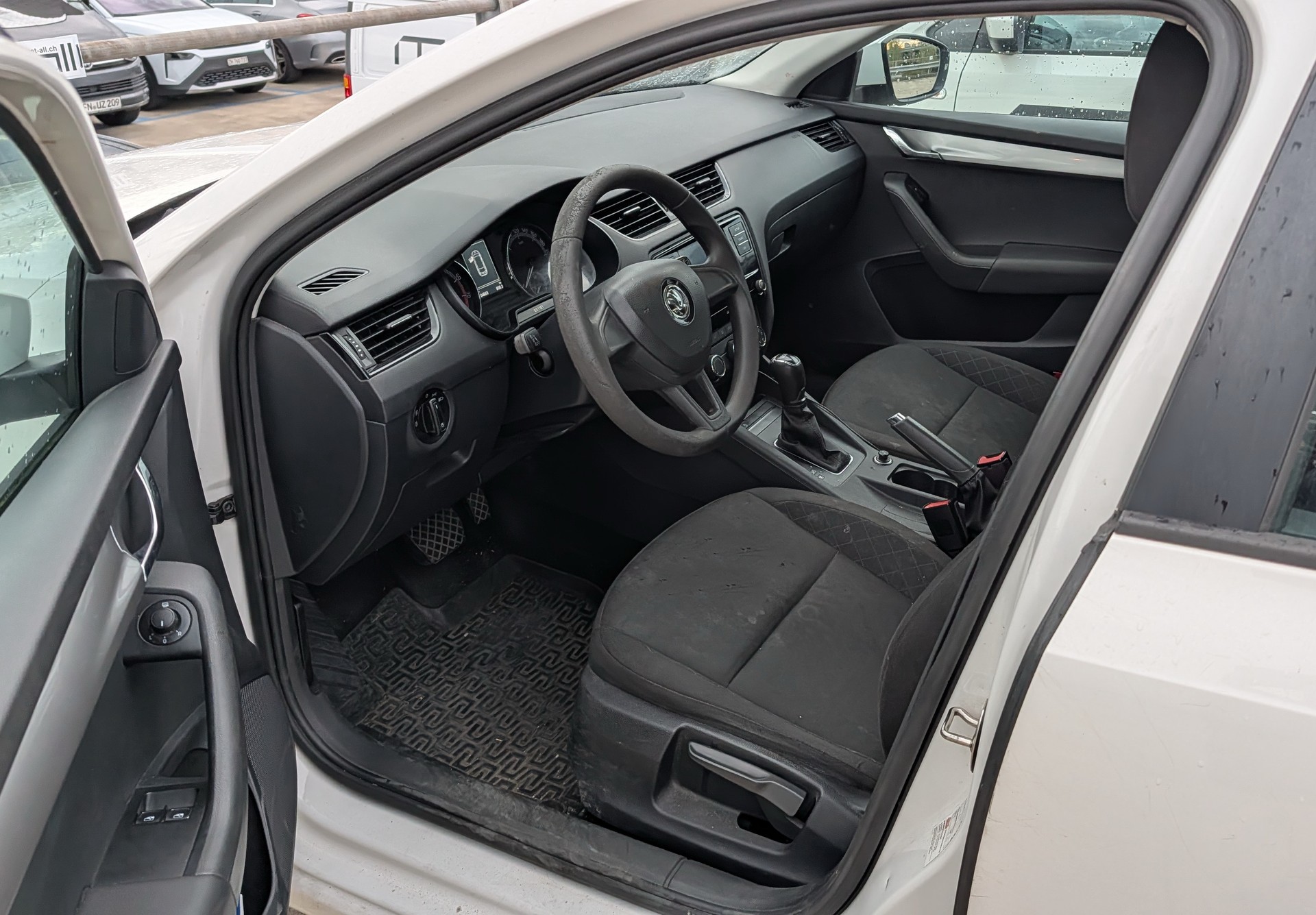 SKODA 1.0 TSI Clever-image-3
