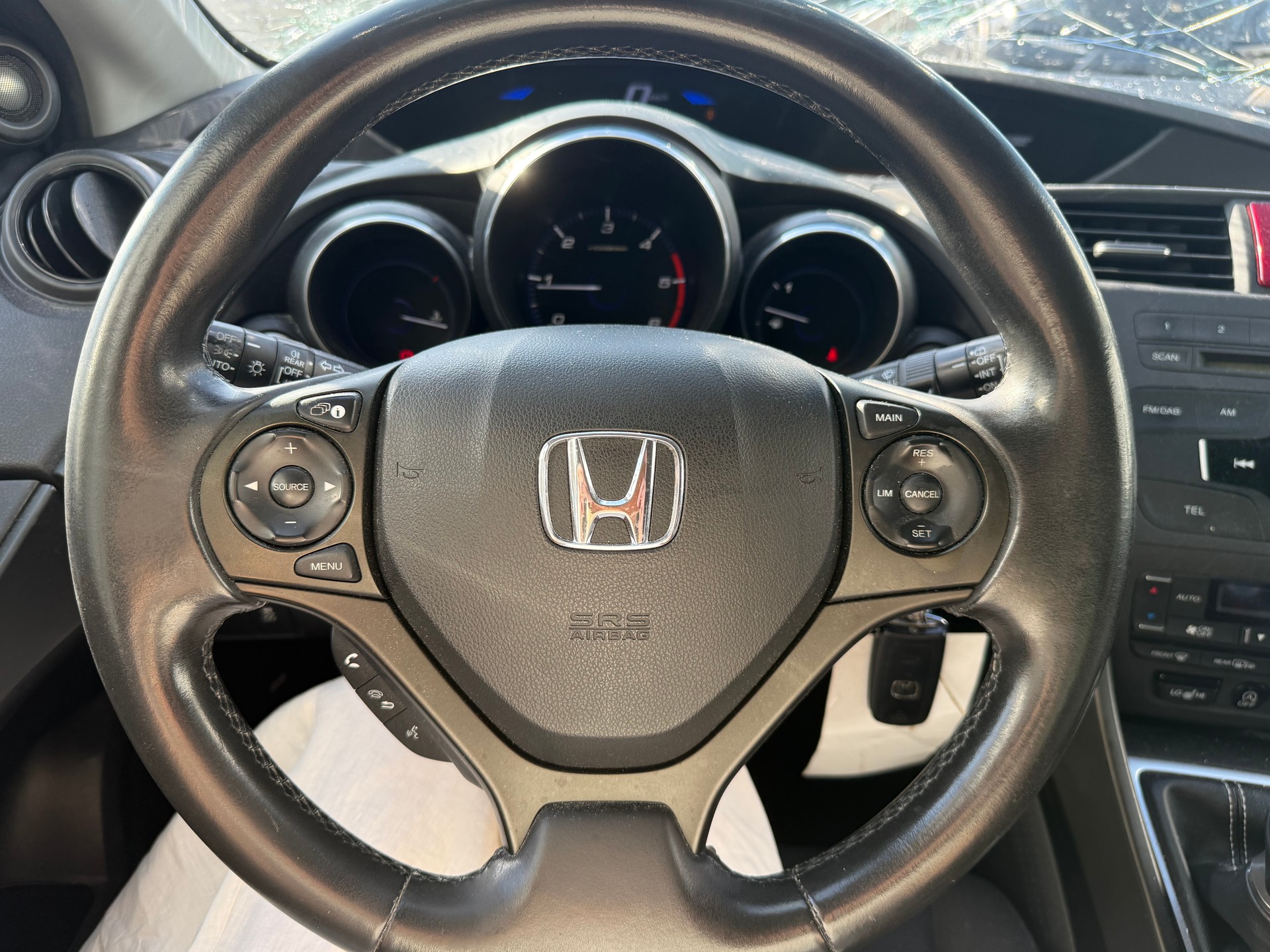HONDA Civic Tourer 1.6 i-DTEC Sport-image-5