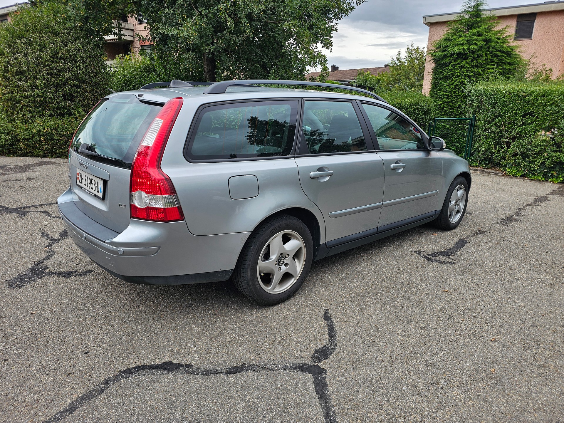 VOLVO V50 2.4I Momentum-image-3
