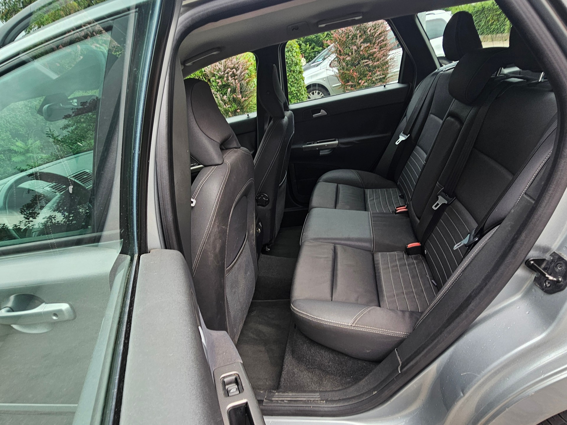 VOLVO V50 2.4I Momentum-image-12