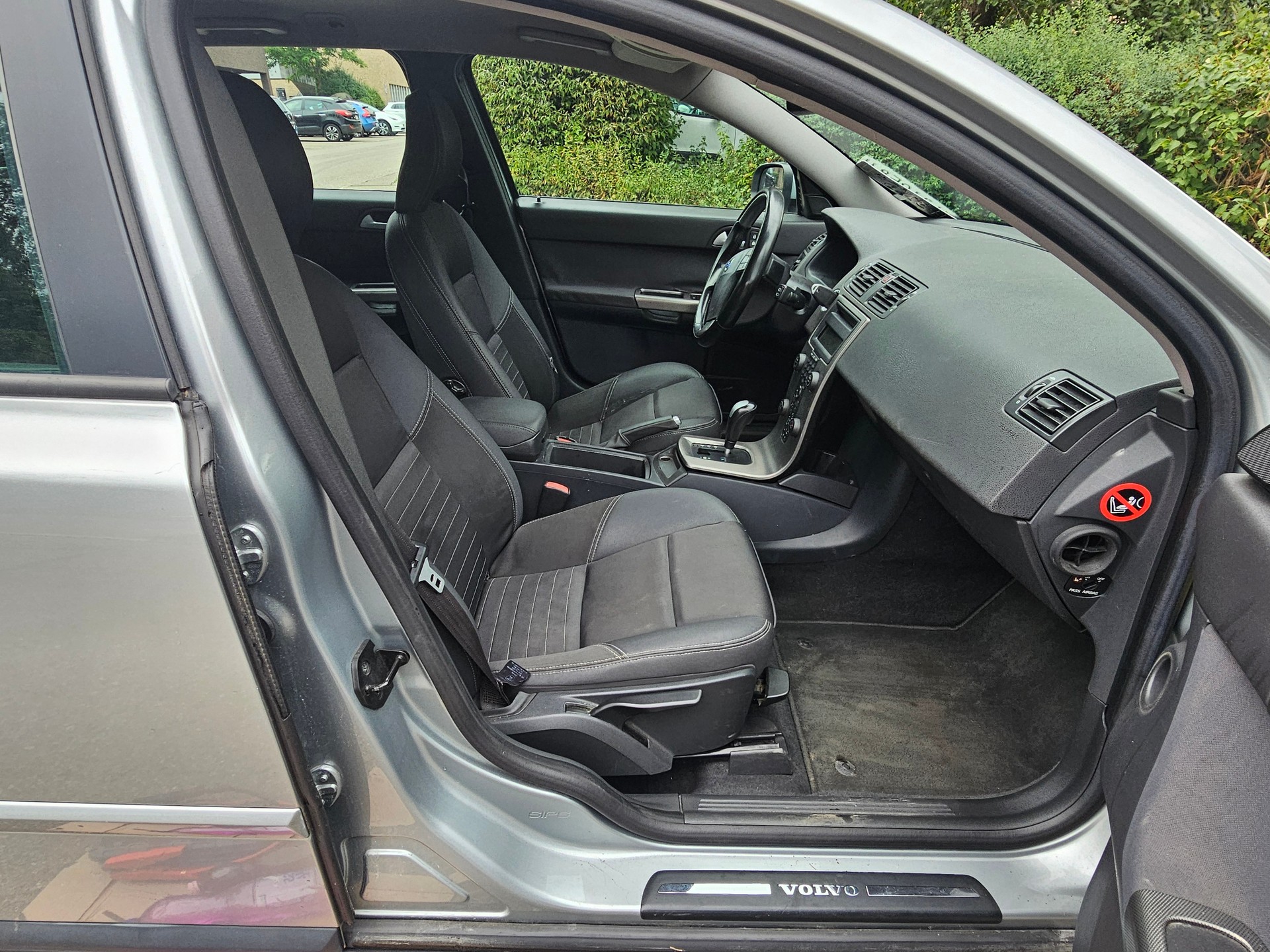 VOLVO V50 2.4I Momentum-image-11