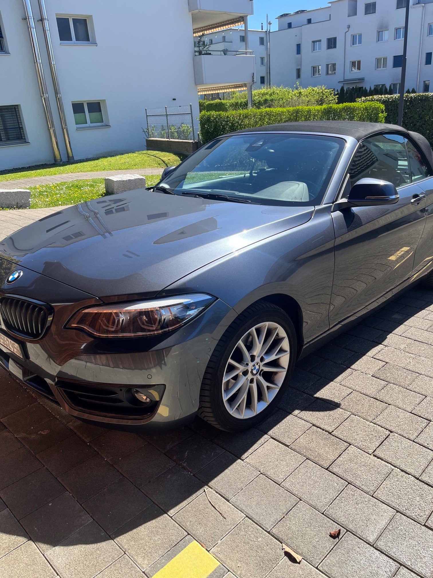 BMW 220i-image-0