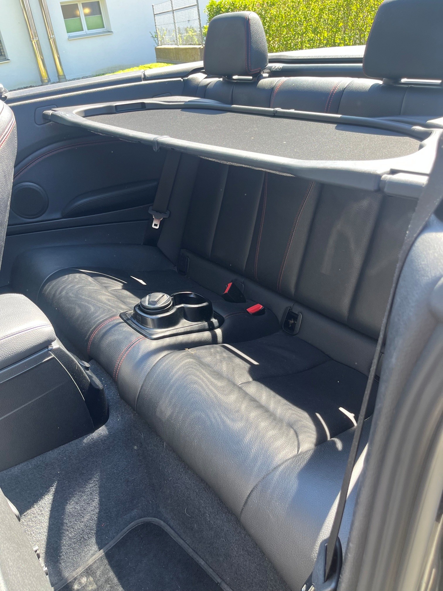 BMW 220i-image-4