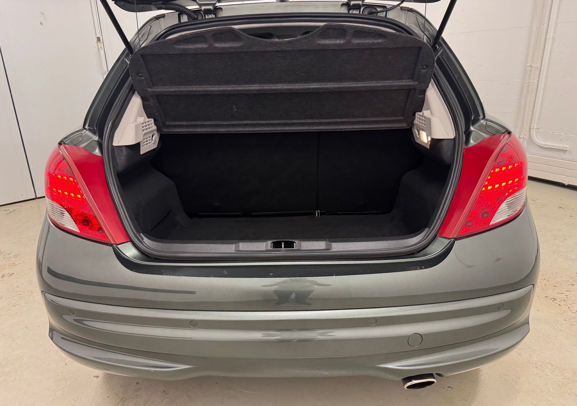 PEUGEOT 207 1.6 16V Sport-image-9