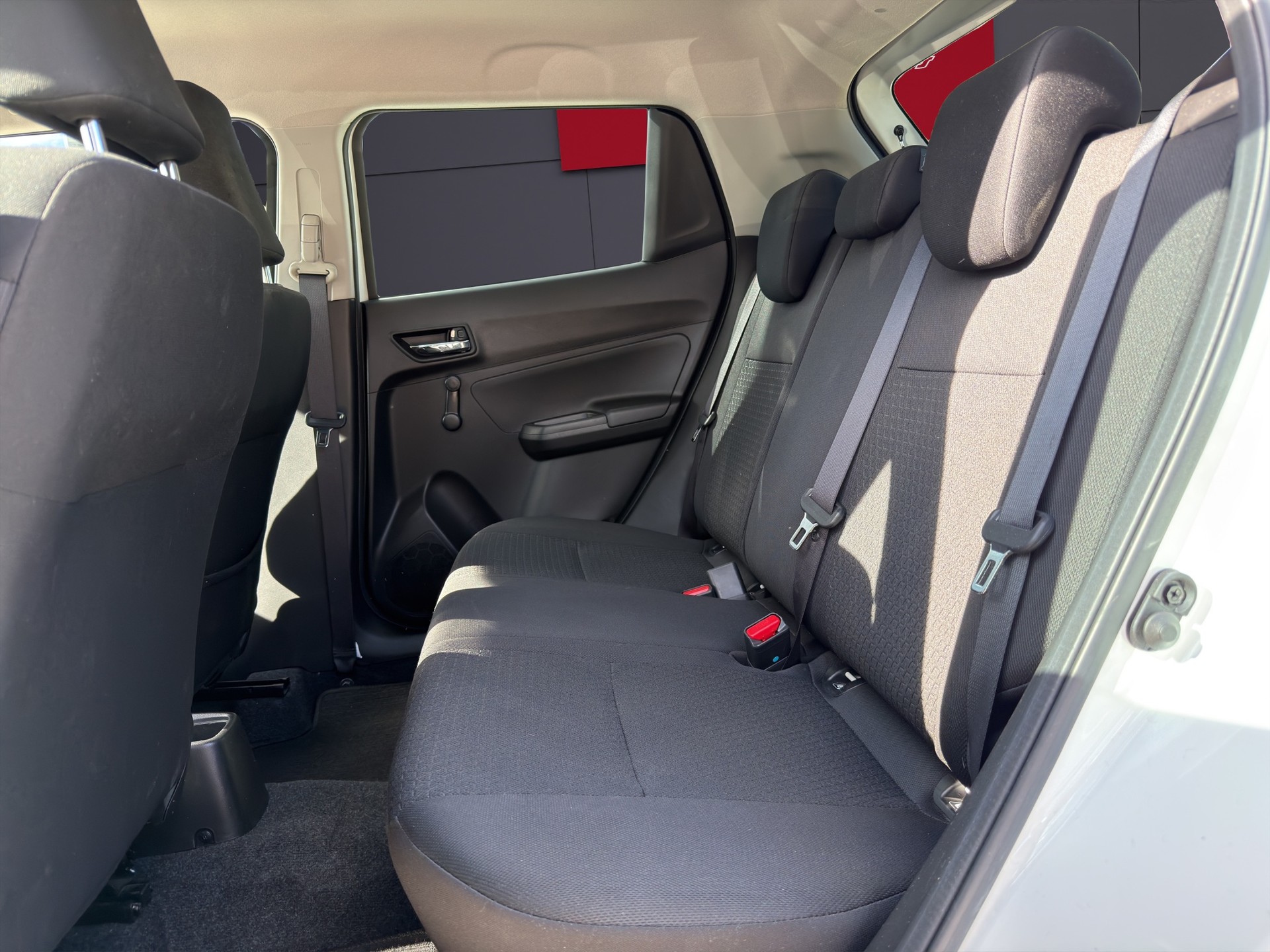 SUZUKI Swift 1.2 Compact+ Hybrid-image-6