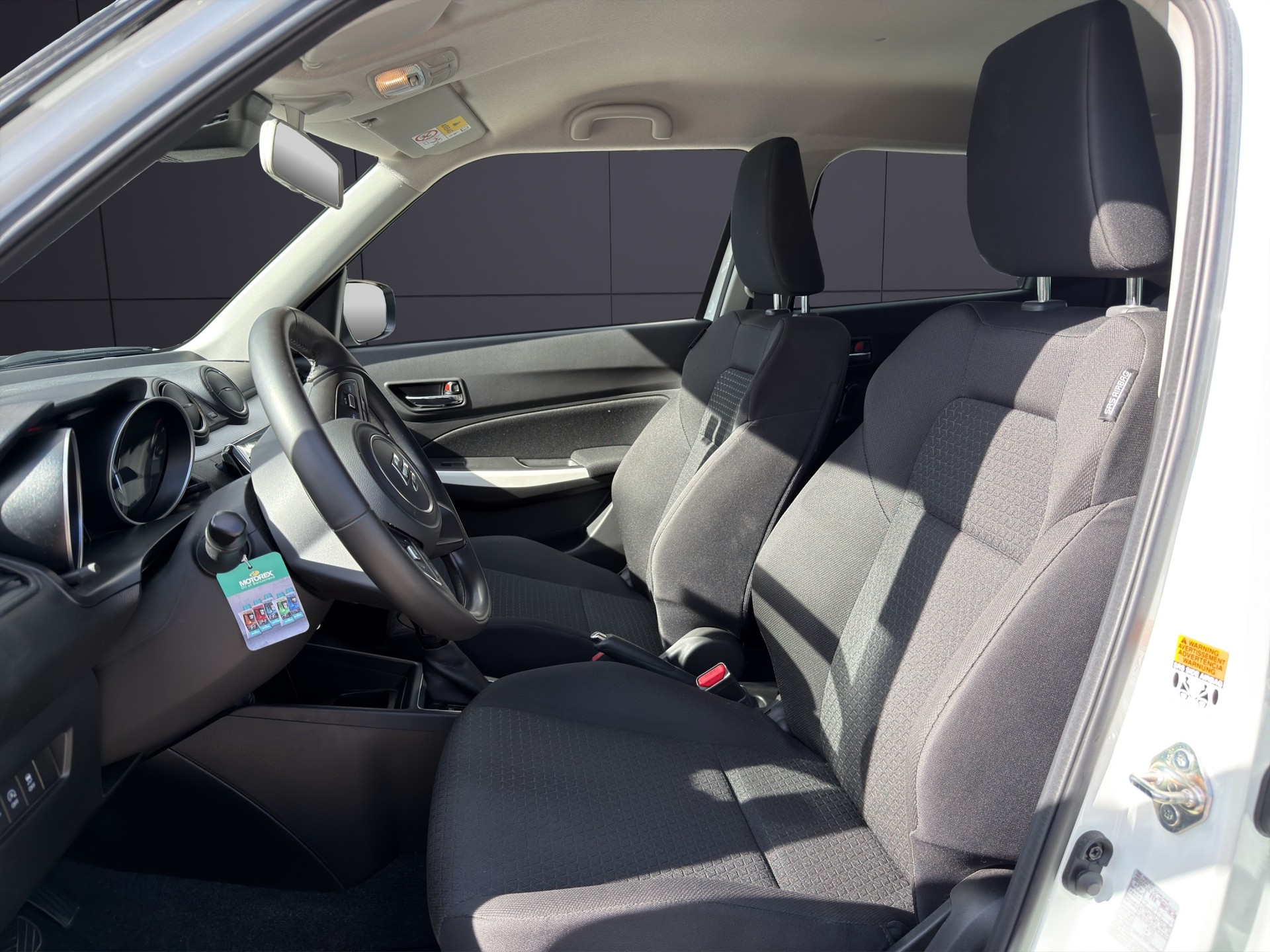 SUZUKI Swift 1.2 Compact+ Hybrid-image-5