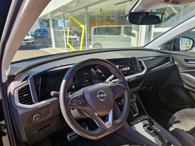 OPEL Grandland 1.6 T PHEV GSE-image-5