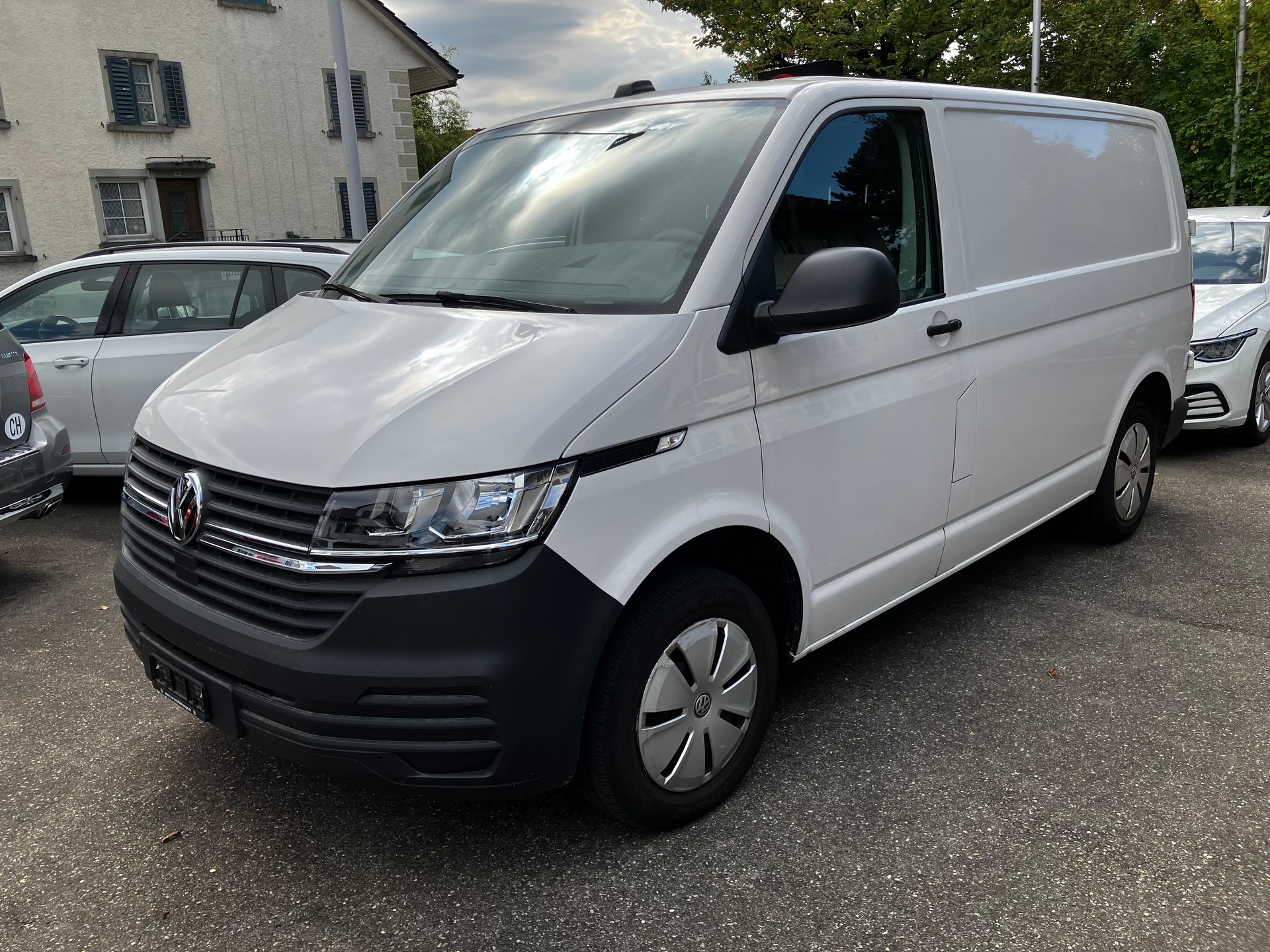 VW T6.1 2.0 TDI-image-0