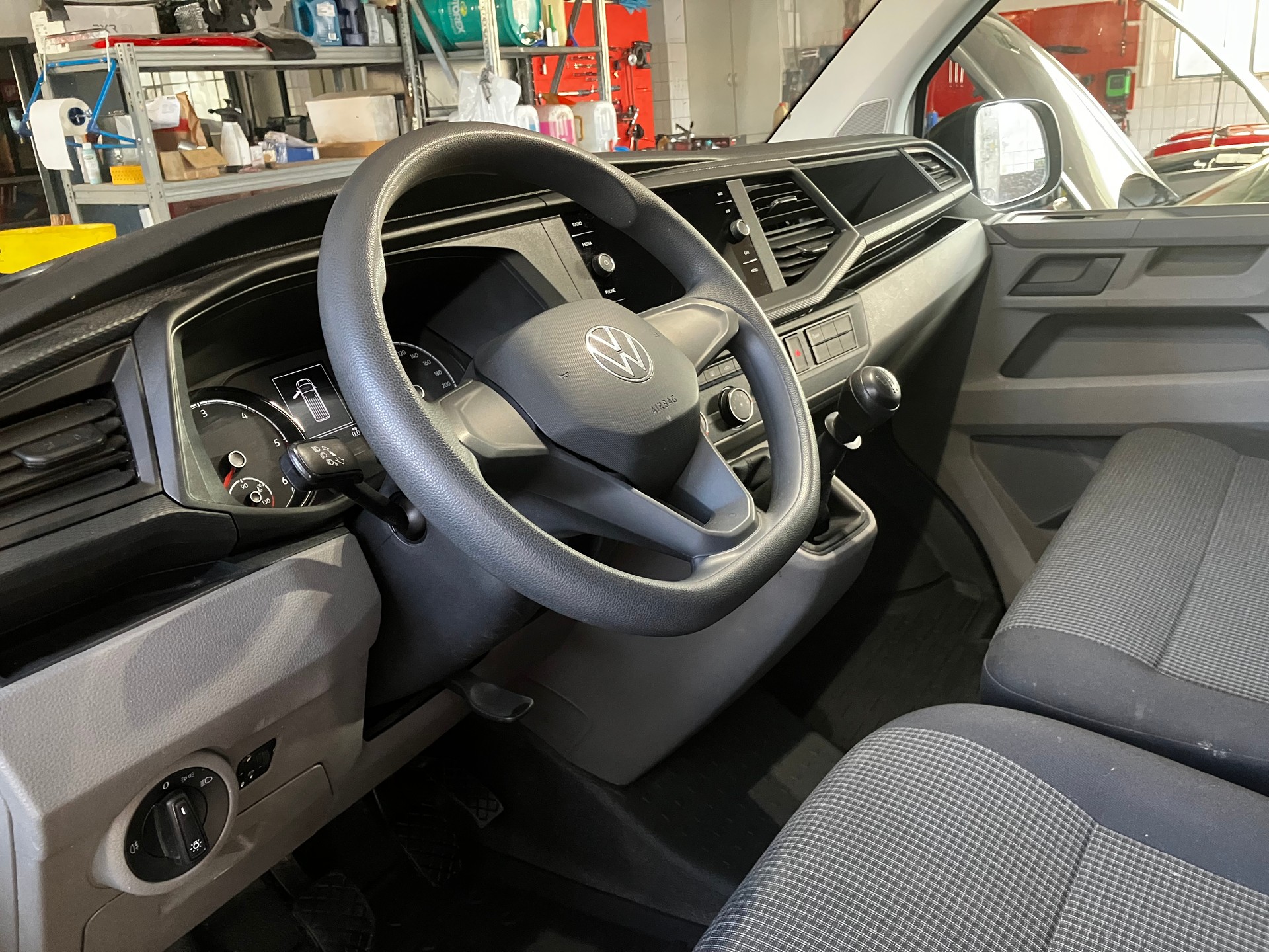 VW T6.1 2.0 TDI-image-6