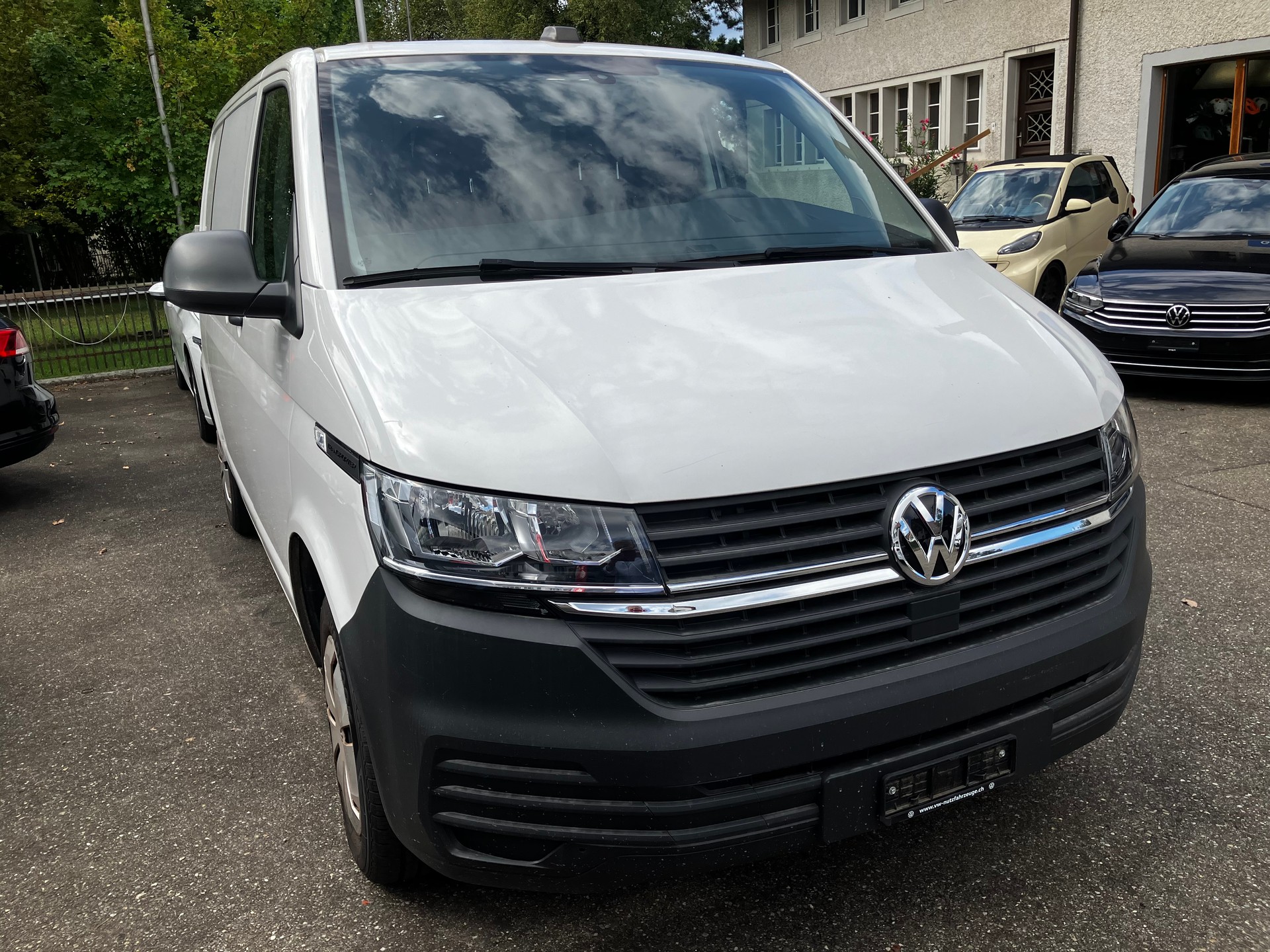 VW T6.1 2.0 TDI-image-1