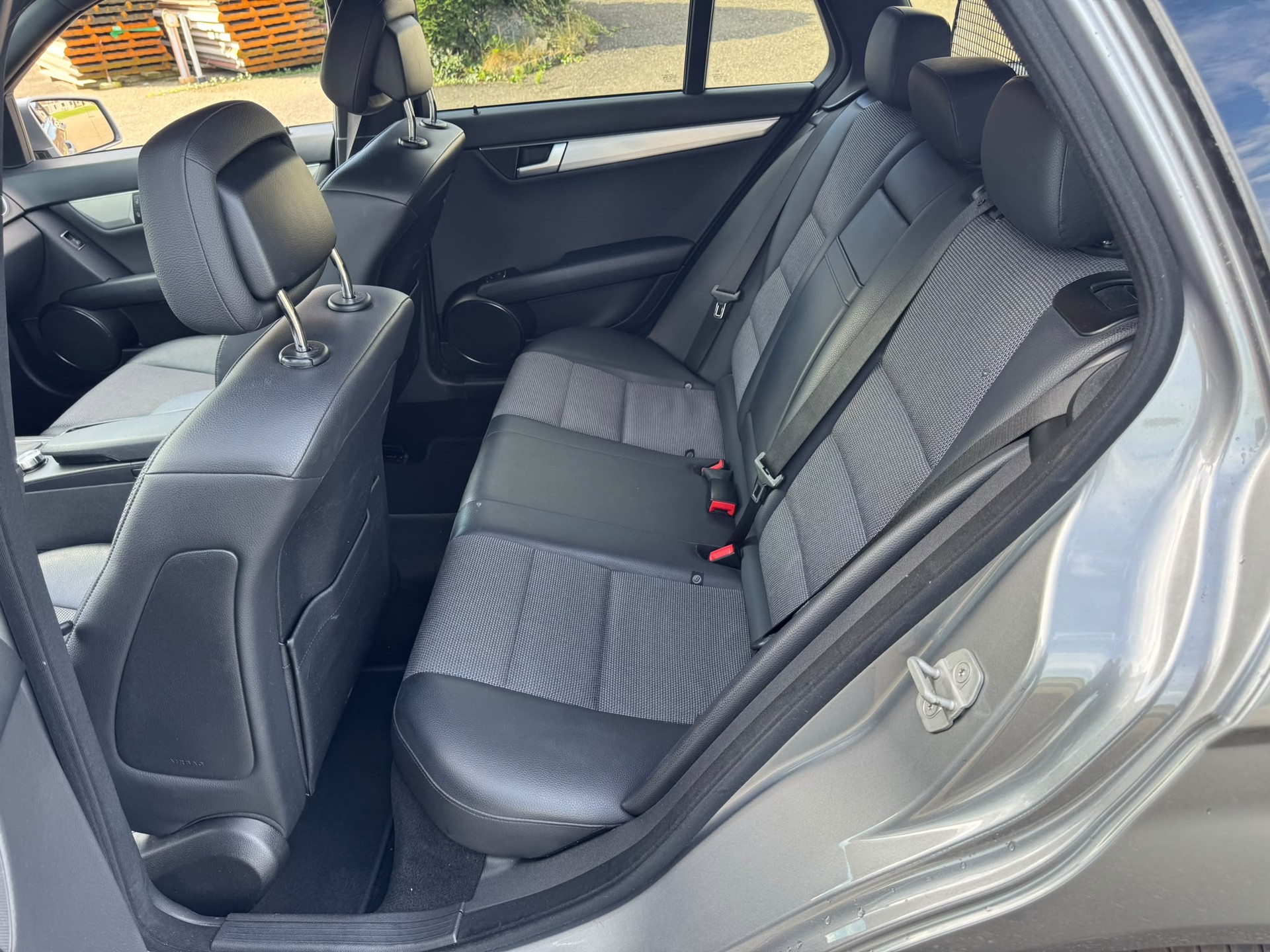MERCEDES-BENZ C 350 Avantgarde 7G-Tronic-image-14