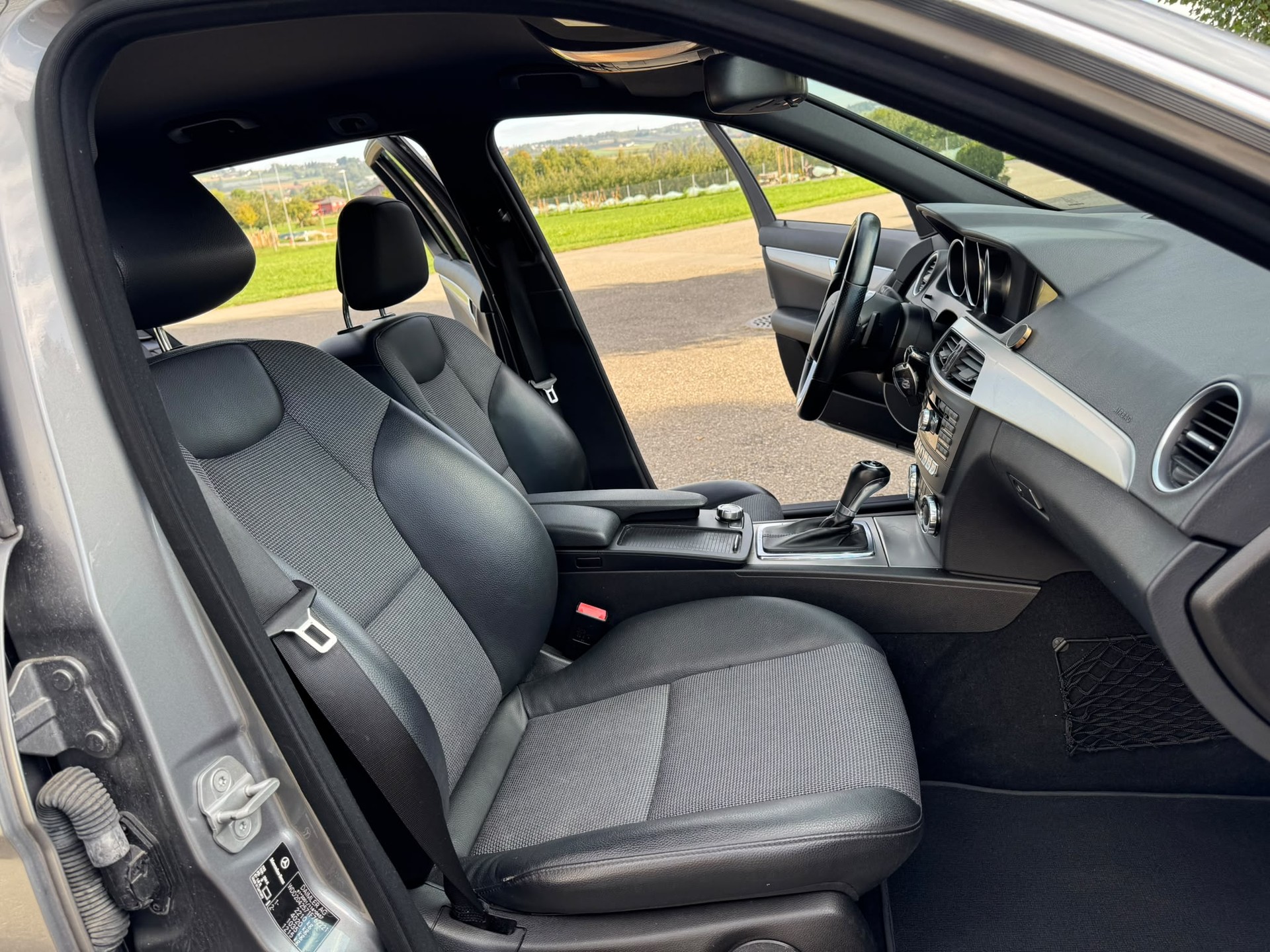 MERCEDES-BENZ C 350 Avantgarde 7G-Tronic-image-13