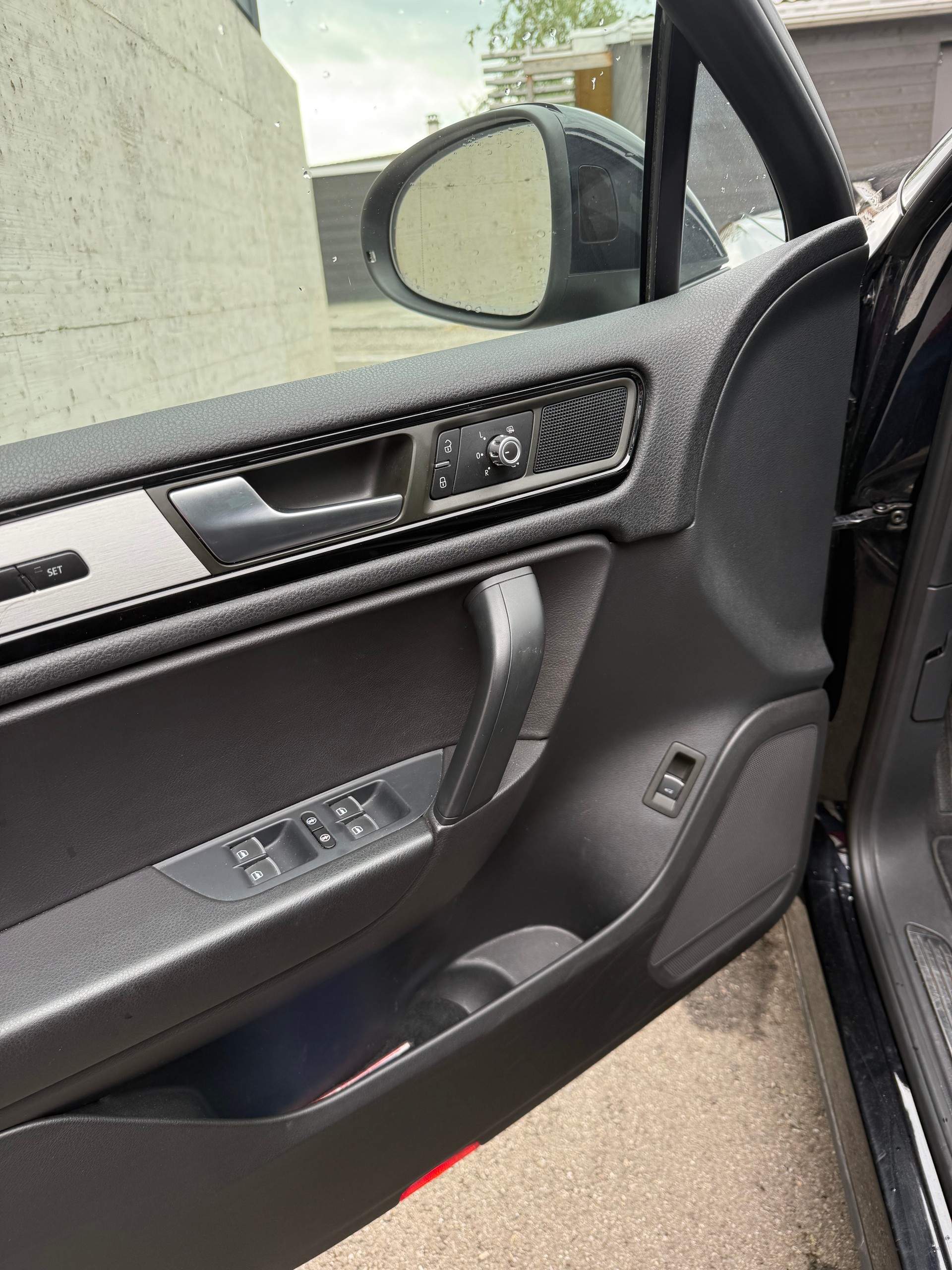 VW Touareg 3.0 TDI BlueMotion Technology Tiptronic-image-13
