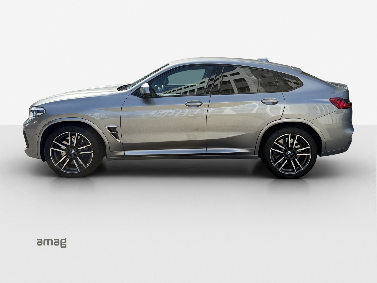 BMW X4M Steptronic-showroom-element-1