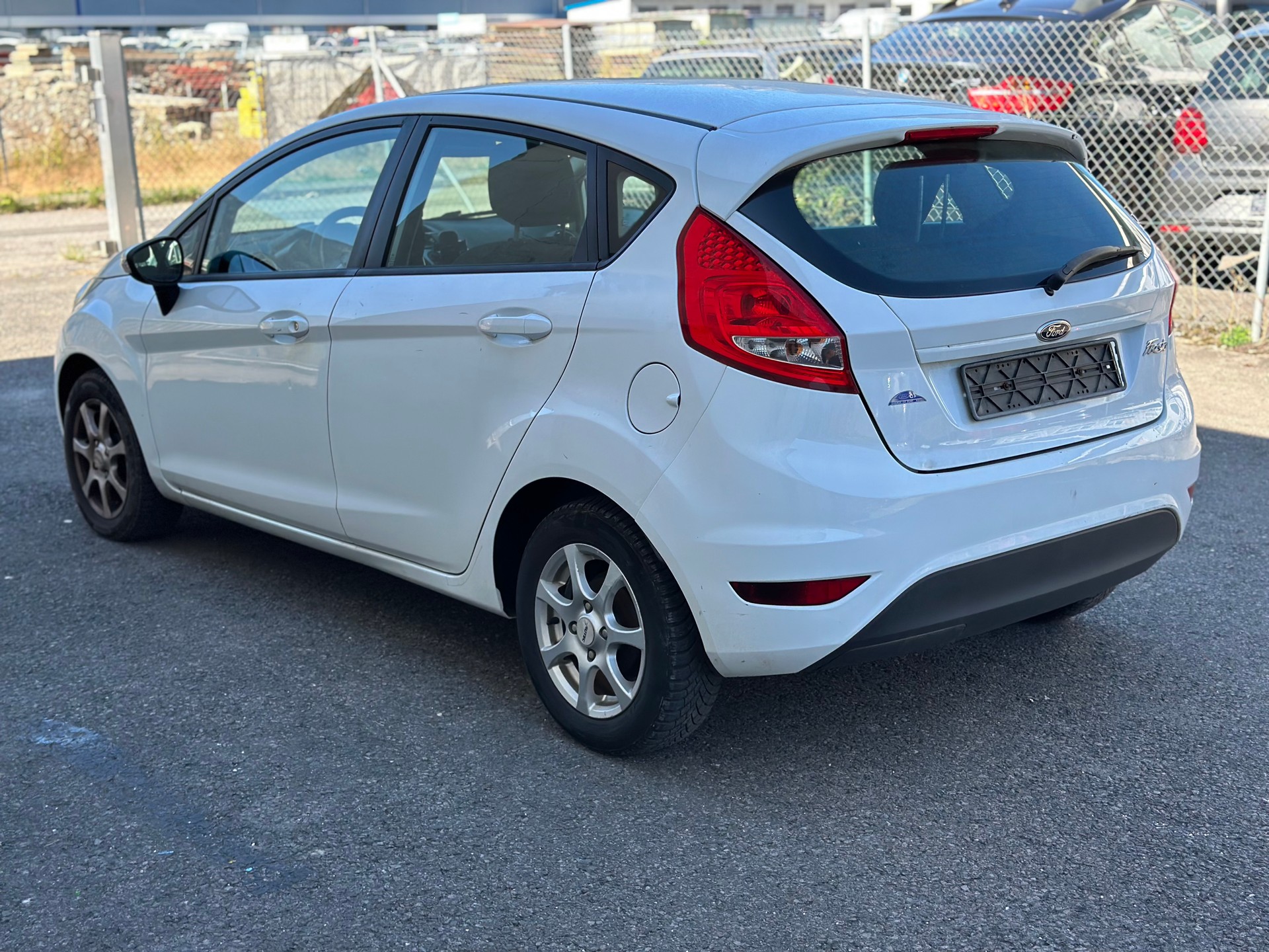 FORD Fiesta 1.4 16V Trend+-image-3