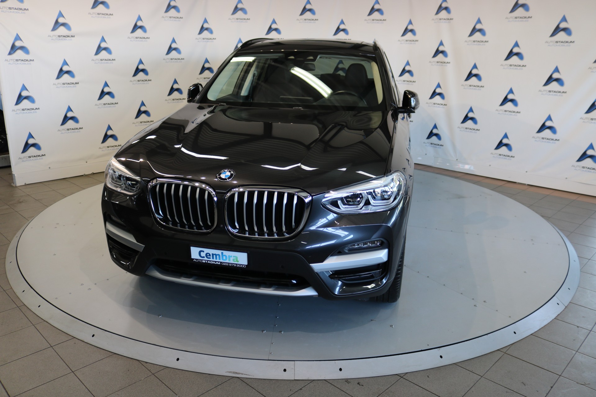 BMW X3 xDrive 30i Luxury Line Steptronic-image-9