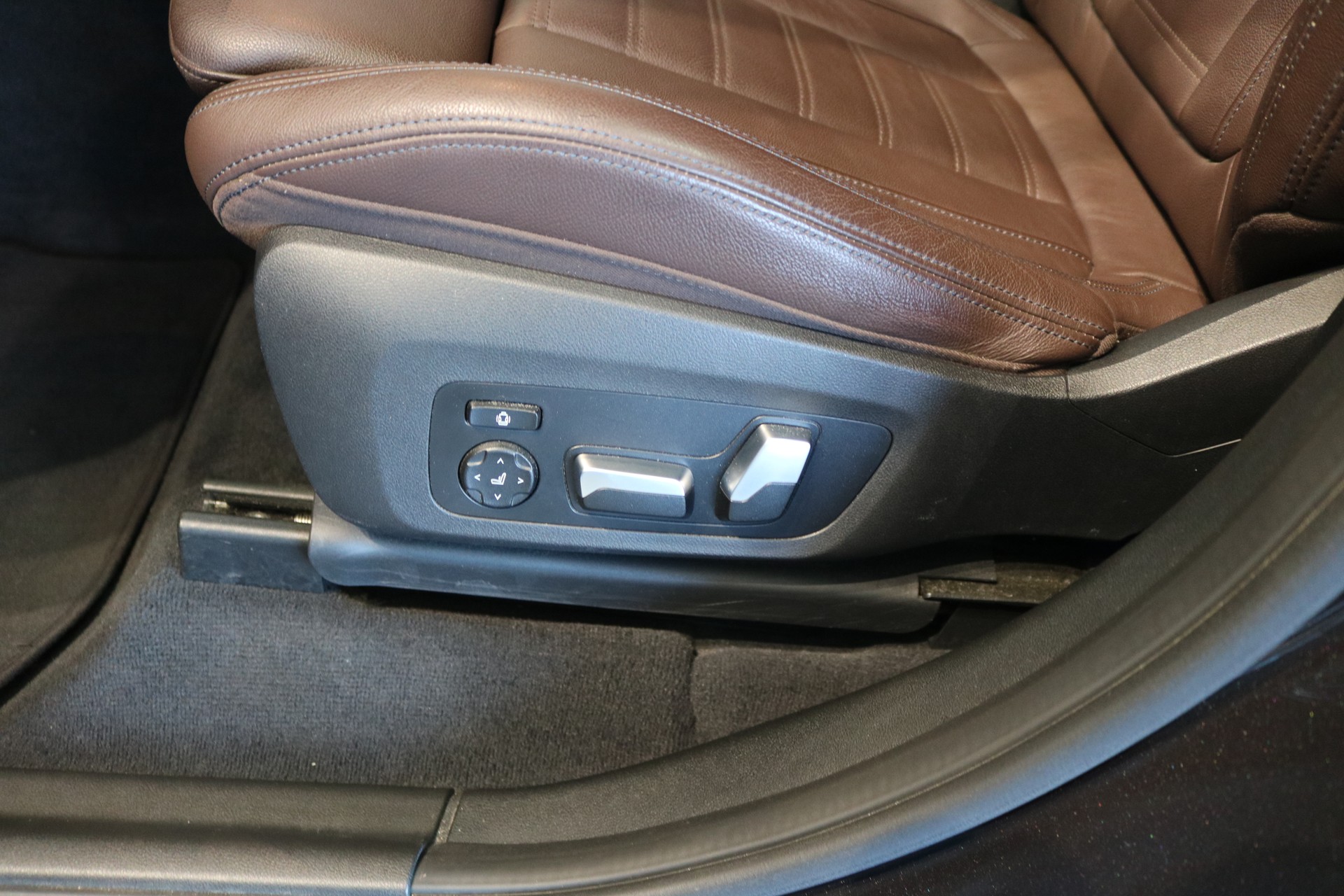 BMW X3 xDrive 30i Luxury Line Steptronic-image-44