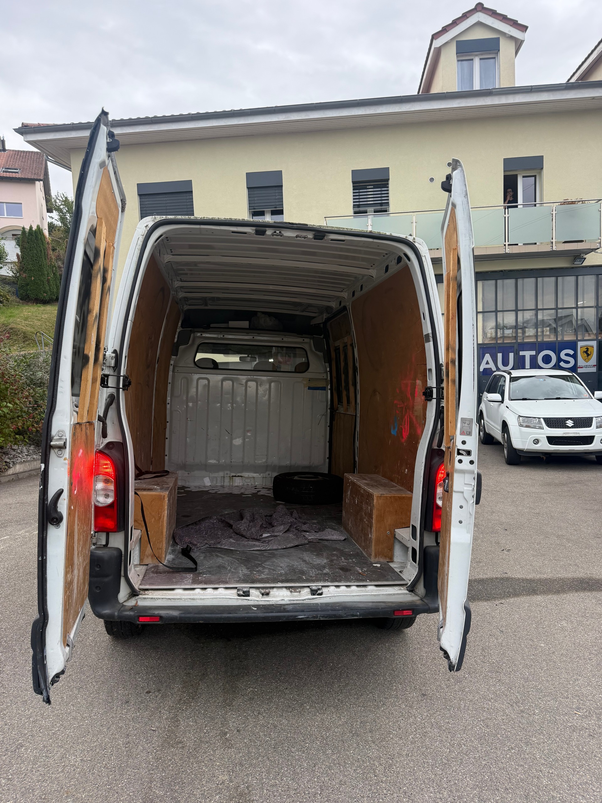 RENAULT Master T35 2.5dCi L3H2-image-4