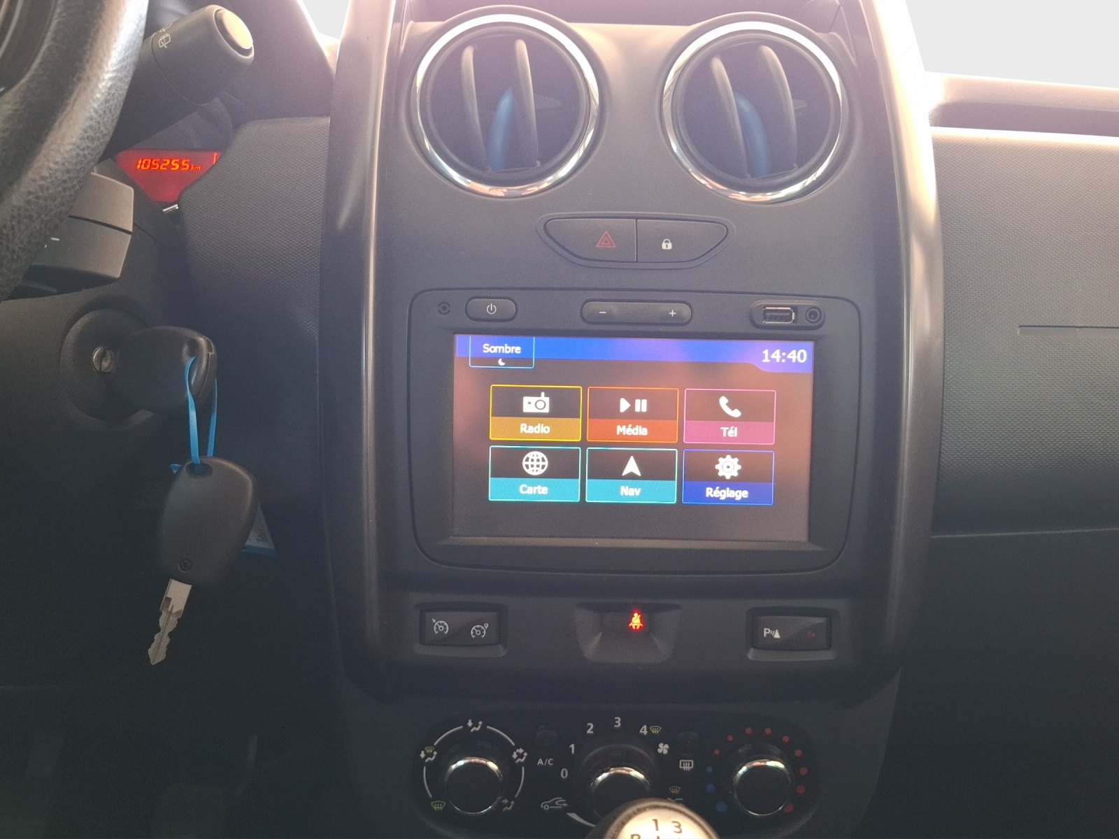 DACIA Duster 1.2 T Privilège 4x2 // MFK 28.09.2026 // 8-fach bereift-image-13