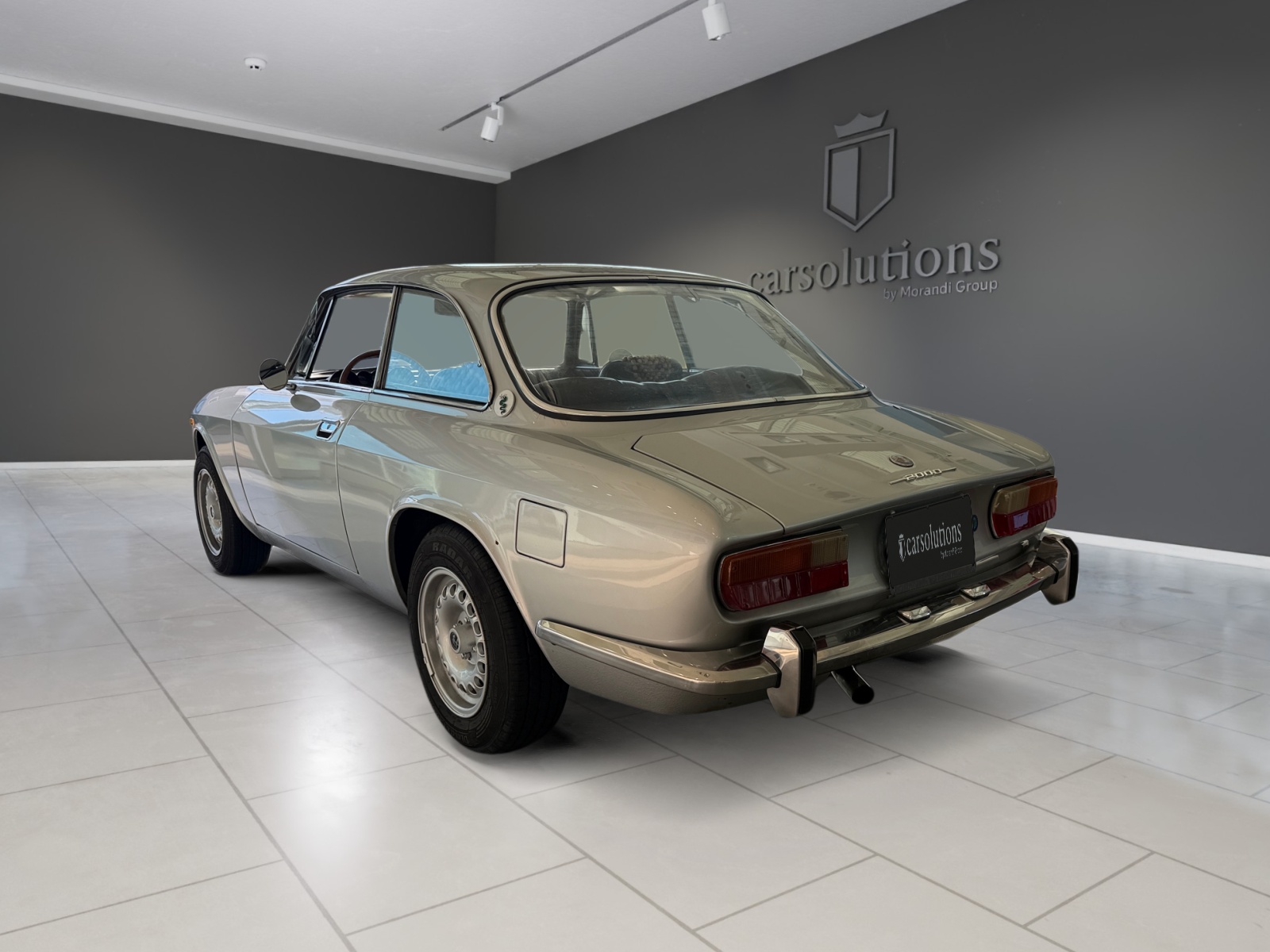 ALFA ROMEO 2000-image-2