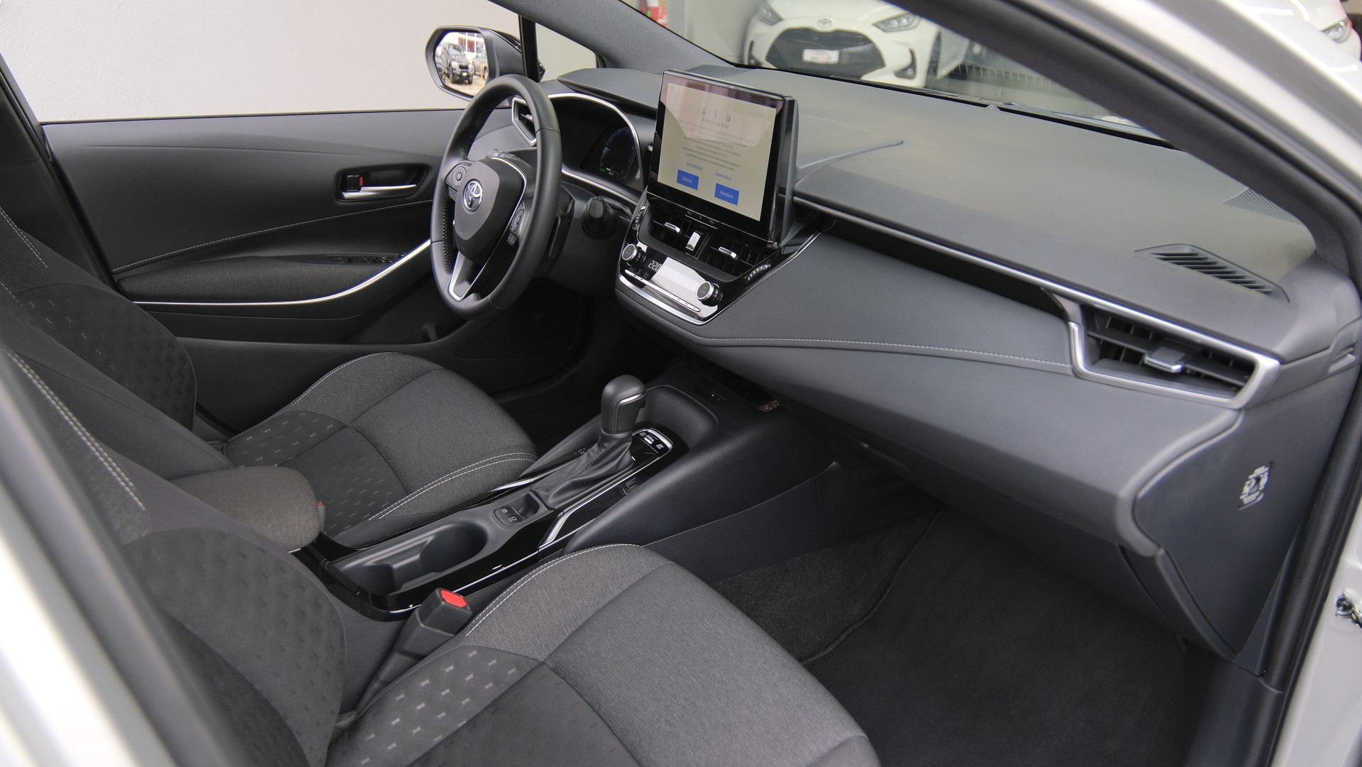 TOYOTA Corolla Touring Sports 2.0 HSD Trend e-CVT-image-12