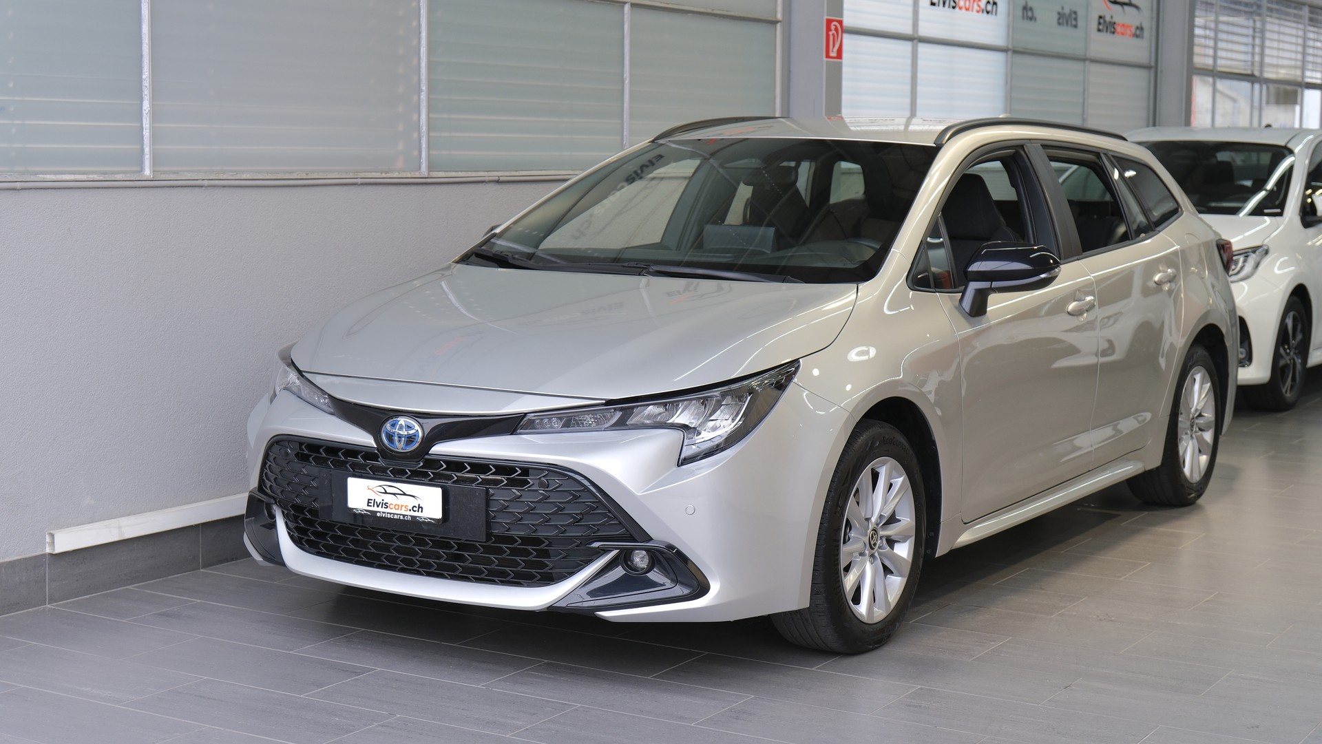 TOYOTA Corolla Touring Sports 2.0 HSD Trend e-CVT-image-6