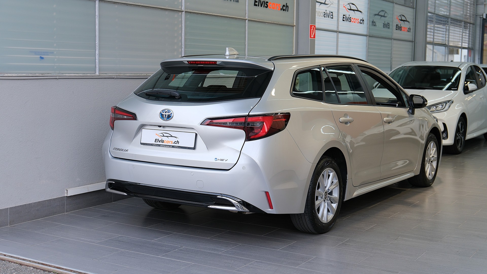 TOYOTA Corolla Touring Sports 2.0 HSD Trend e-CVT-image-21
