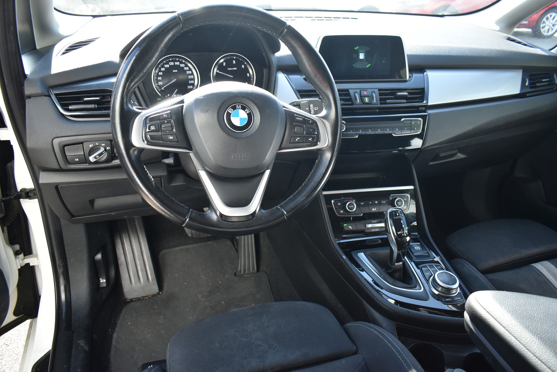 BMW 216d Active Tourer DKG-image-9