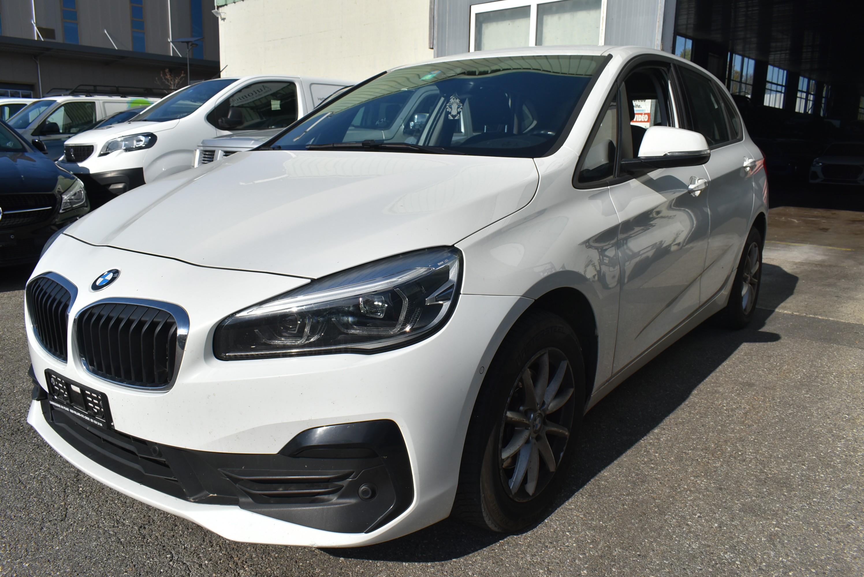Car photo