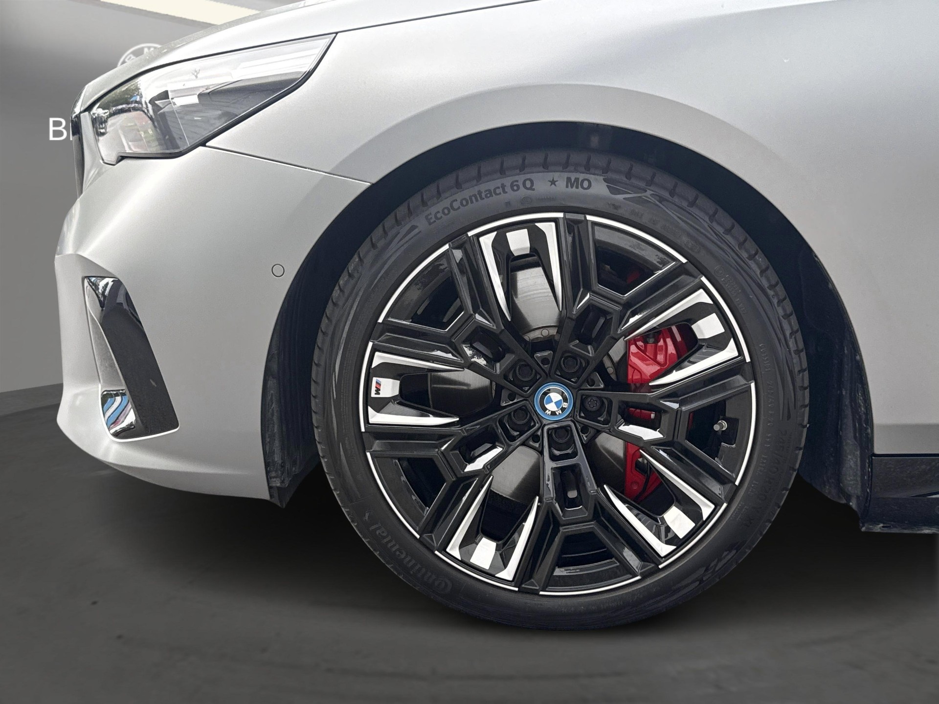 BMW i5 M60 xDrive M Sport Pro-image-6