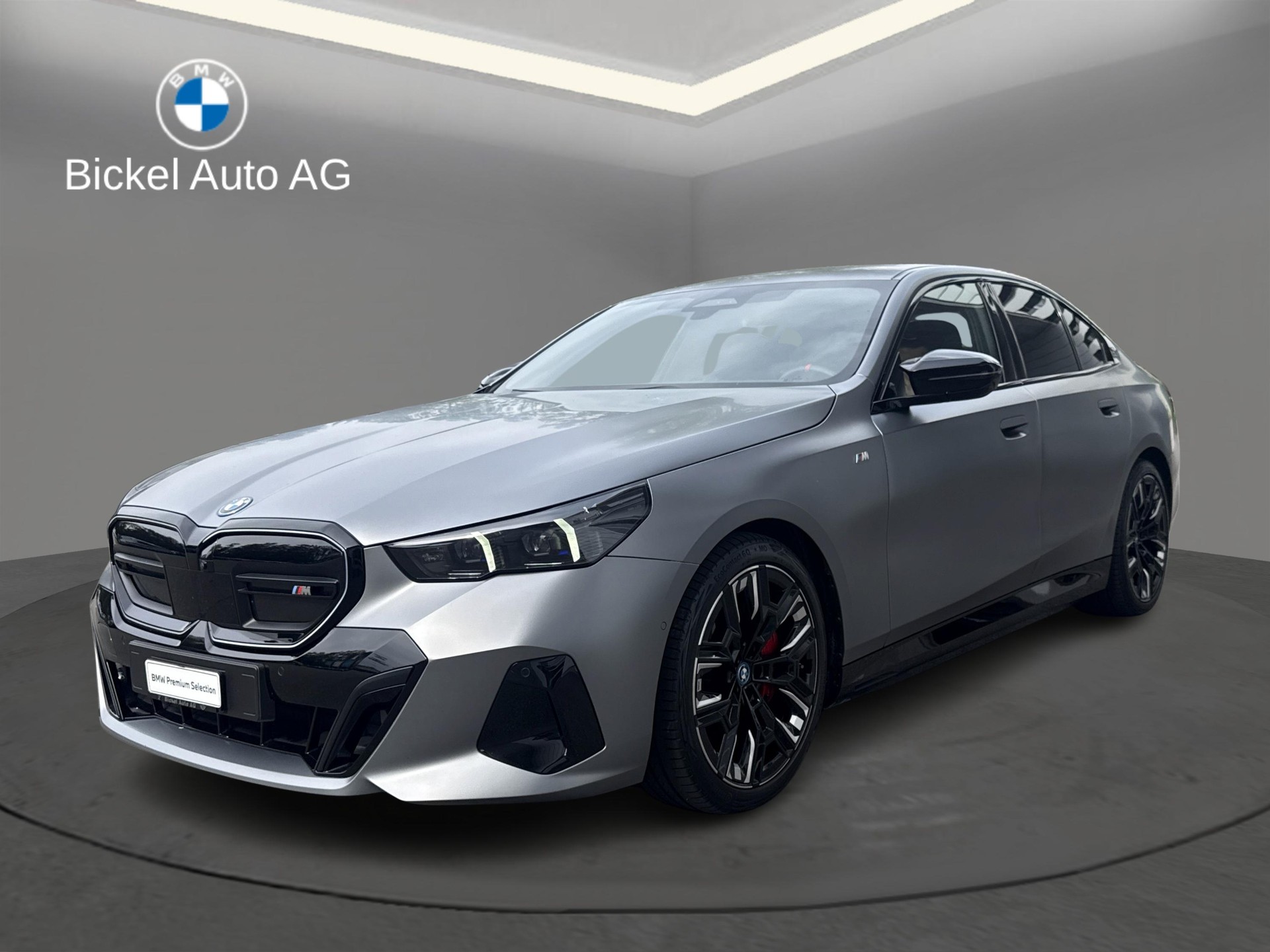 BMW i5 M60 xDrive M Sport Pro-image-0