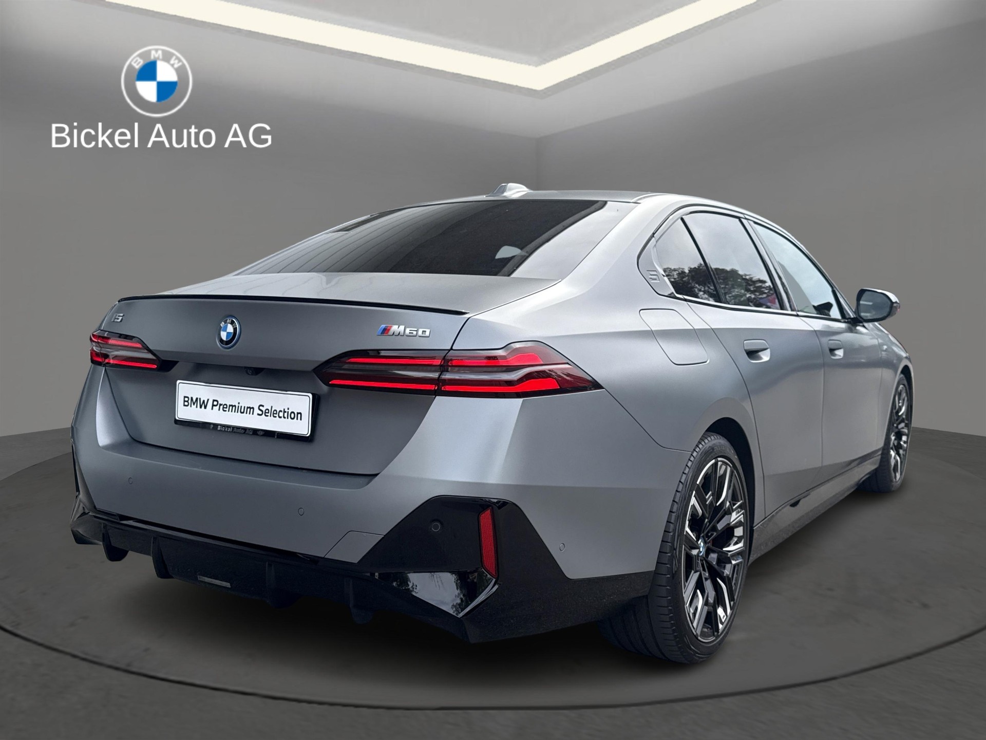 BMW i5 M60 xDrive M Sport Pro-image-1
