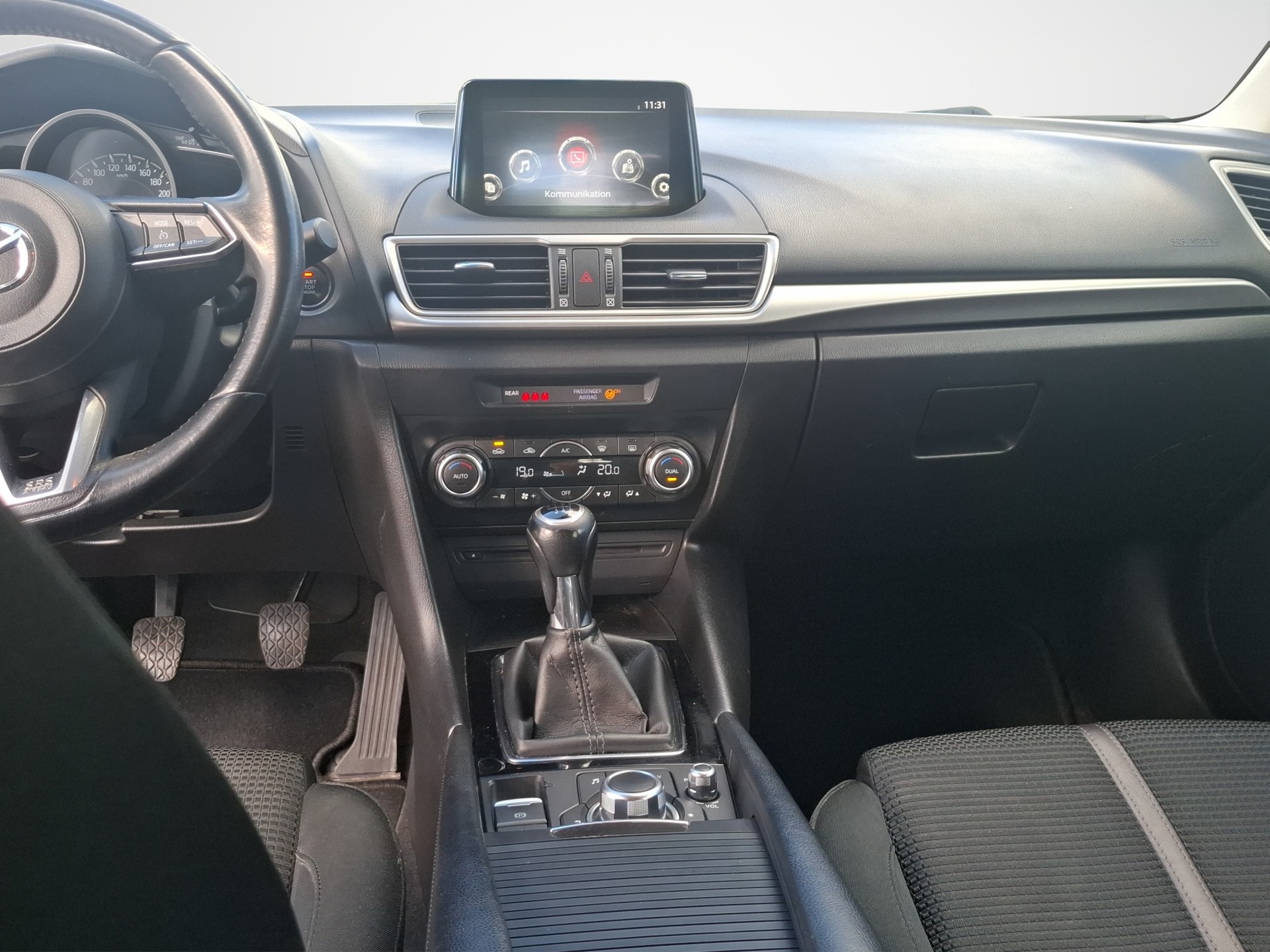 MAZDA 3 SKYACTIV-G 100 Ambition-image-11
