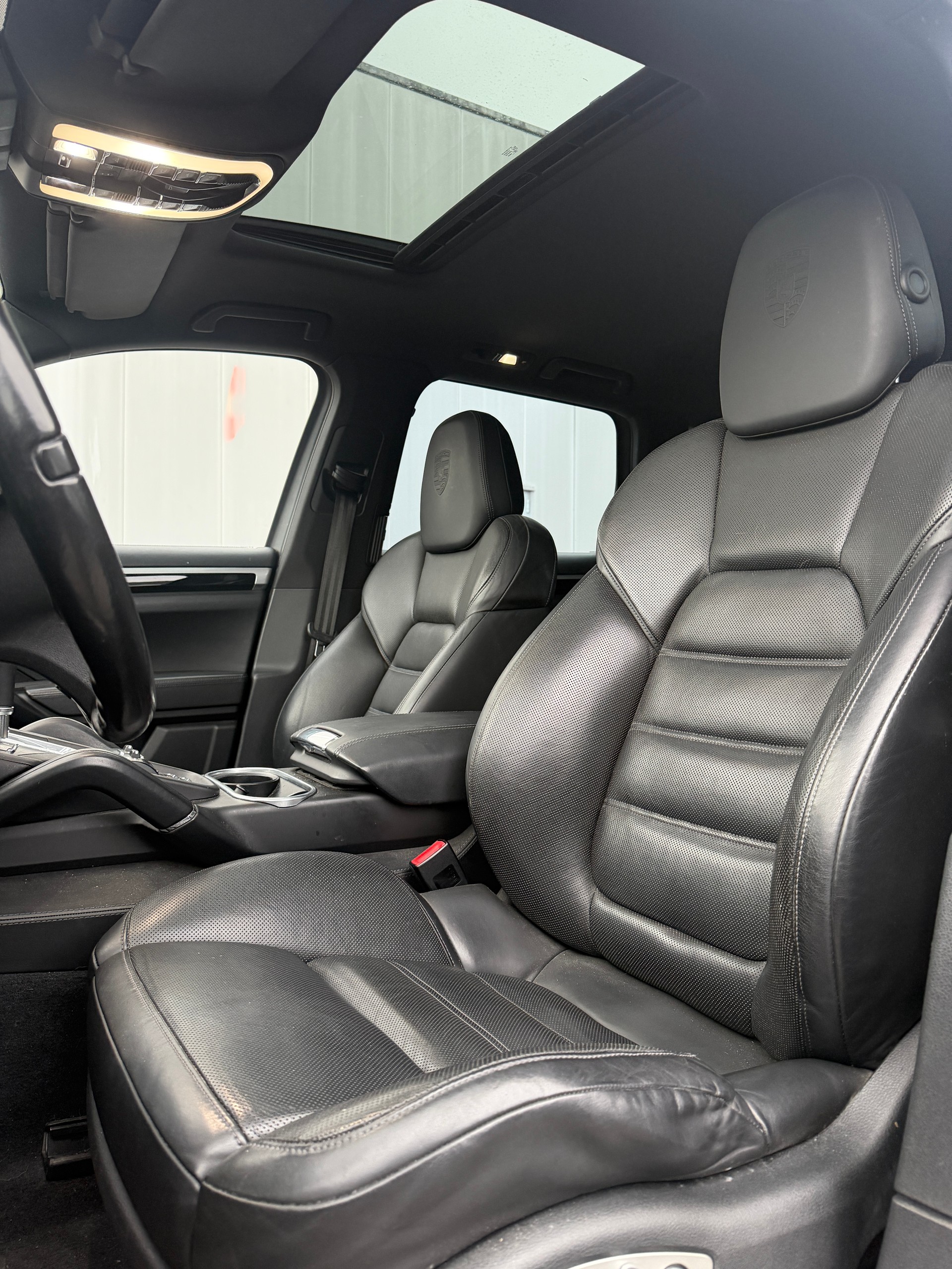 PORSCHE Cayenne S-image-15