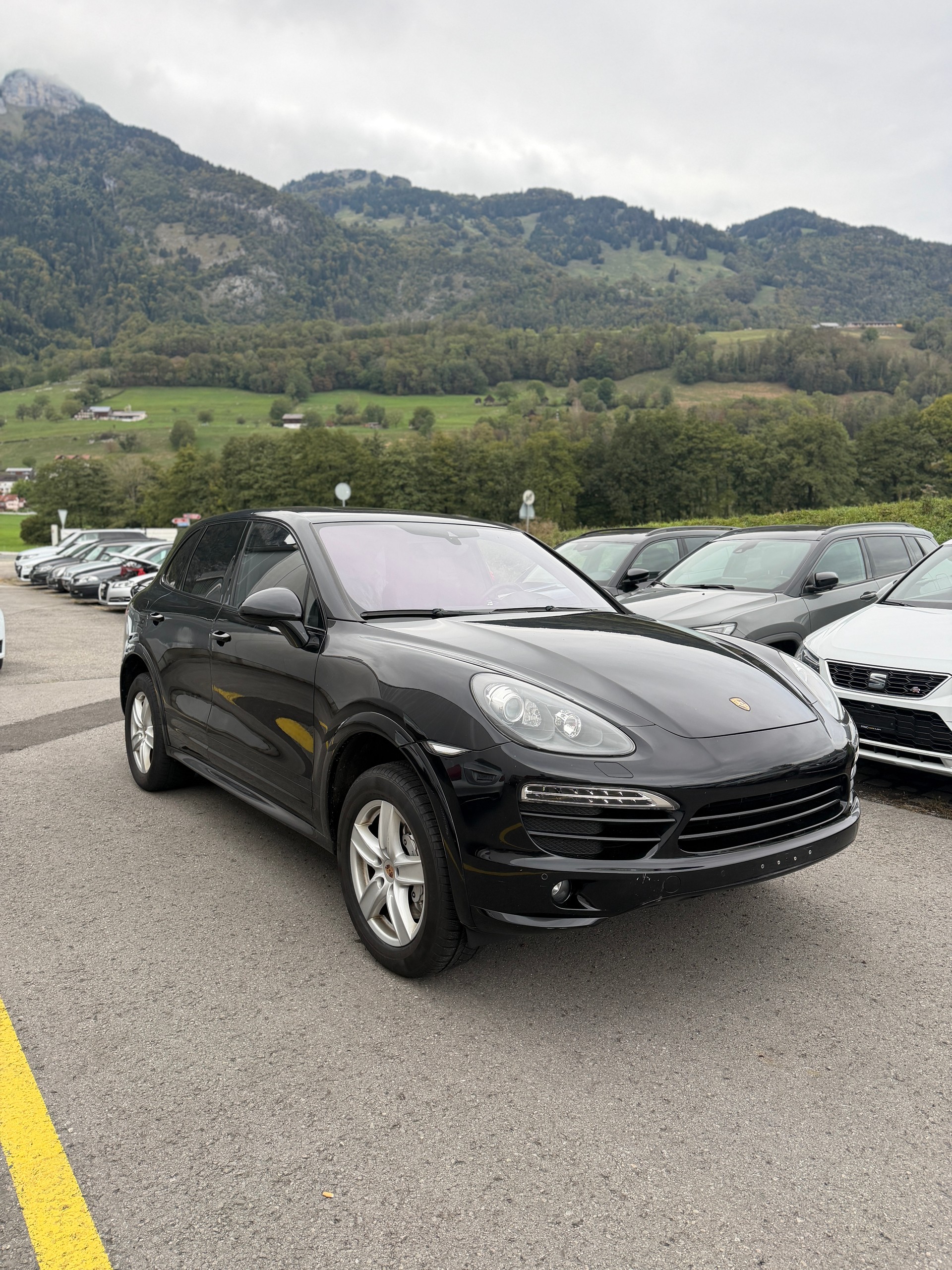 PORSCHE Cayenne S-image-1