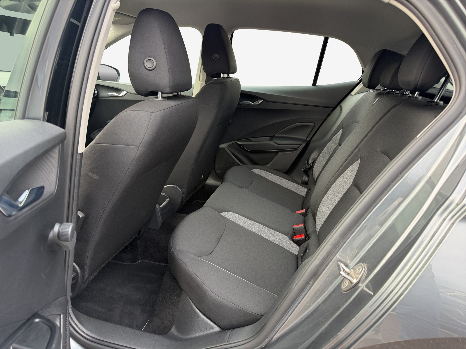 SKODA Fabia 1.0 MPI Active-image-11