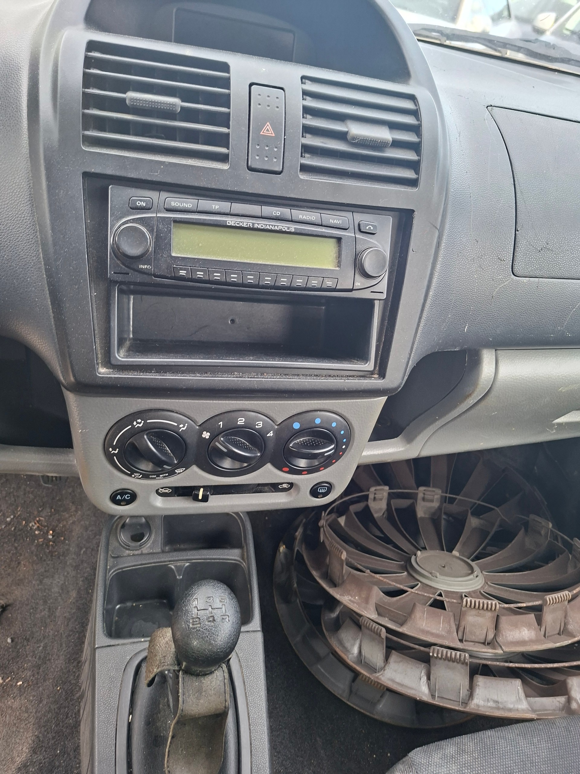 SUZUKI Ignis 1.5 16V GL Top 4x4-image-5