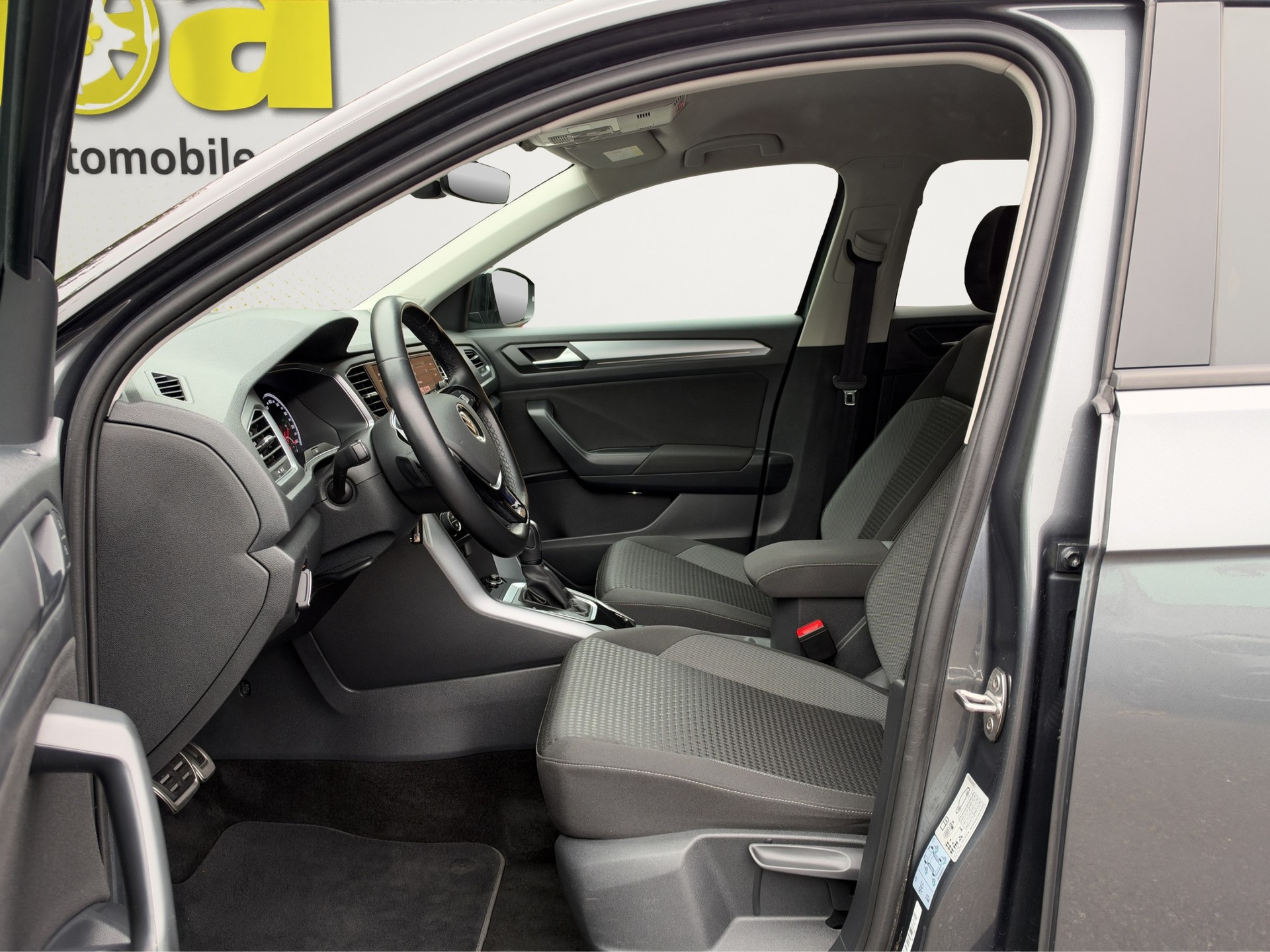 VW T-Roc 1.5 TSI EVO Advance Active Automat-image-11